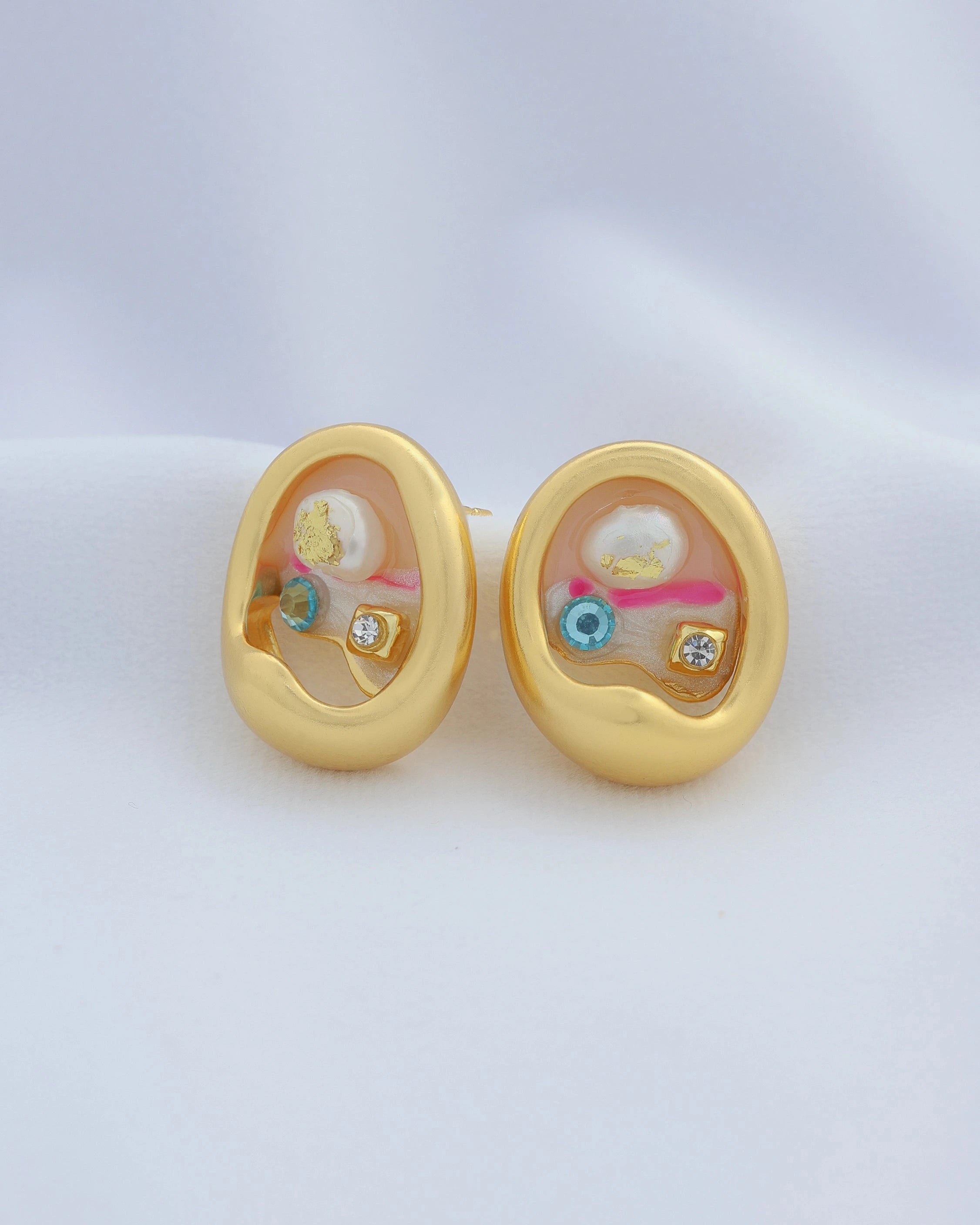 Broken Beach (Gold)