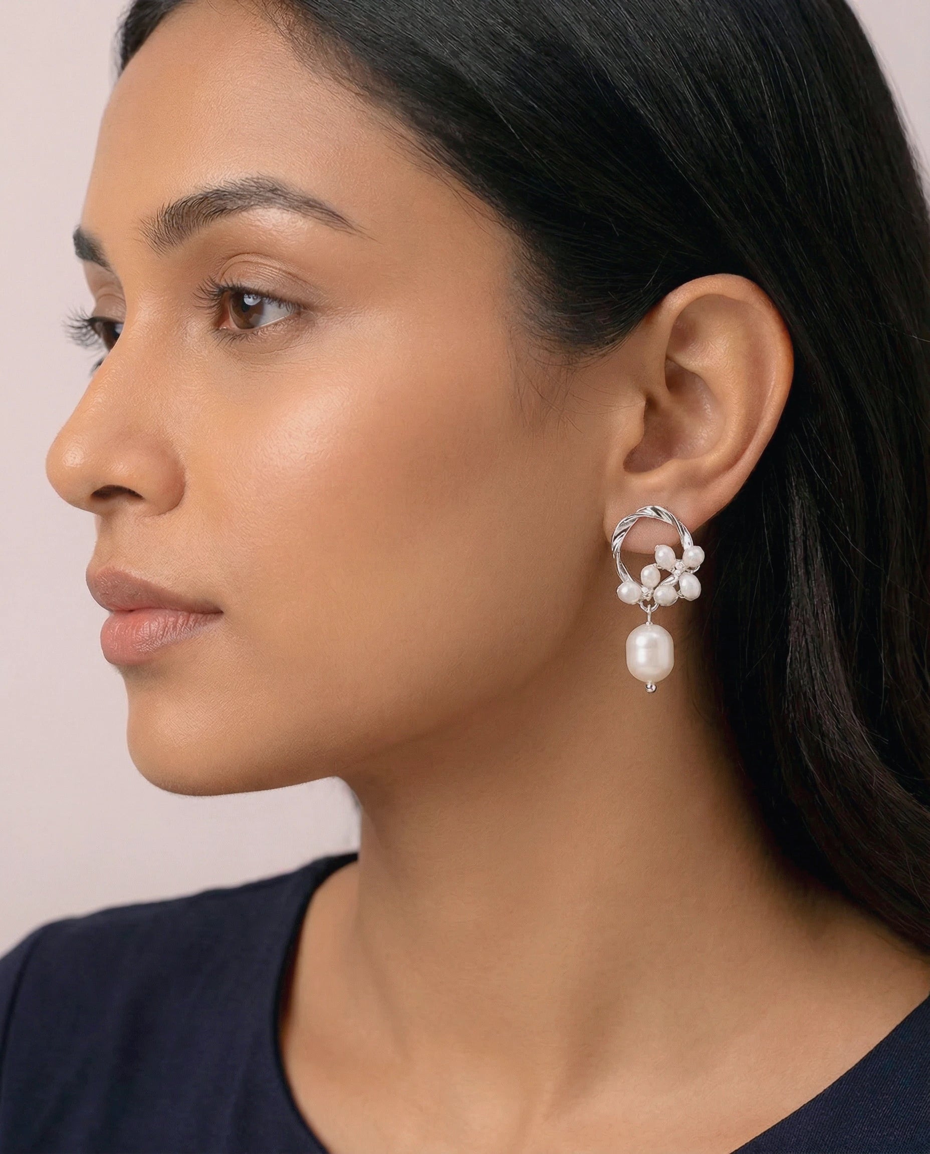 Mobius Pearl Dangle - Silver
