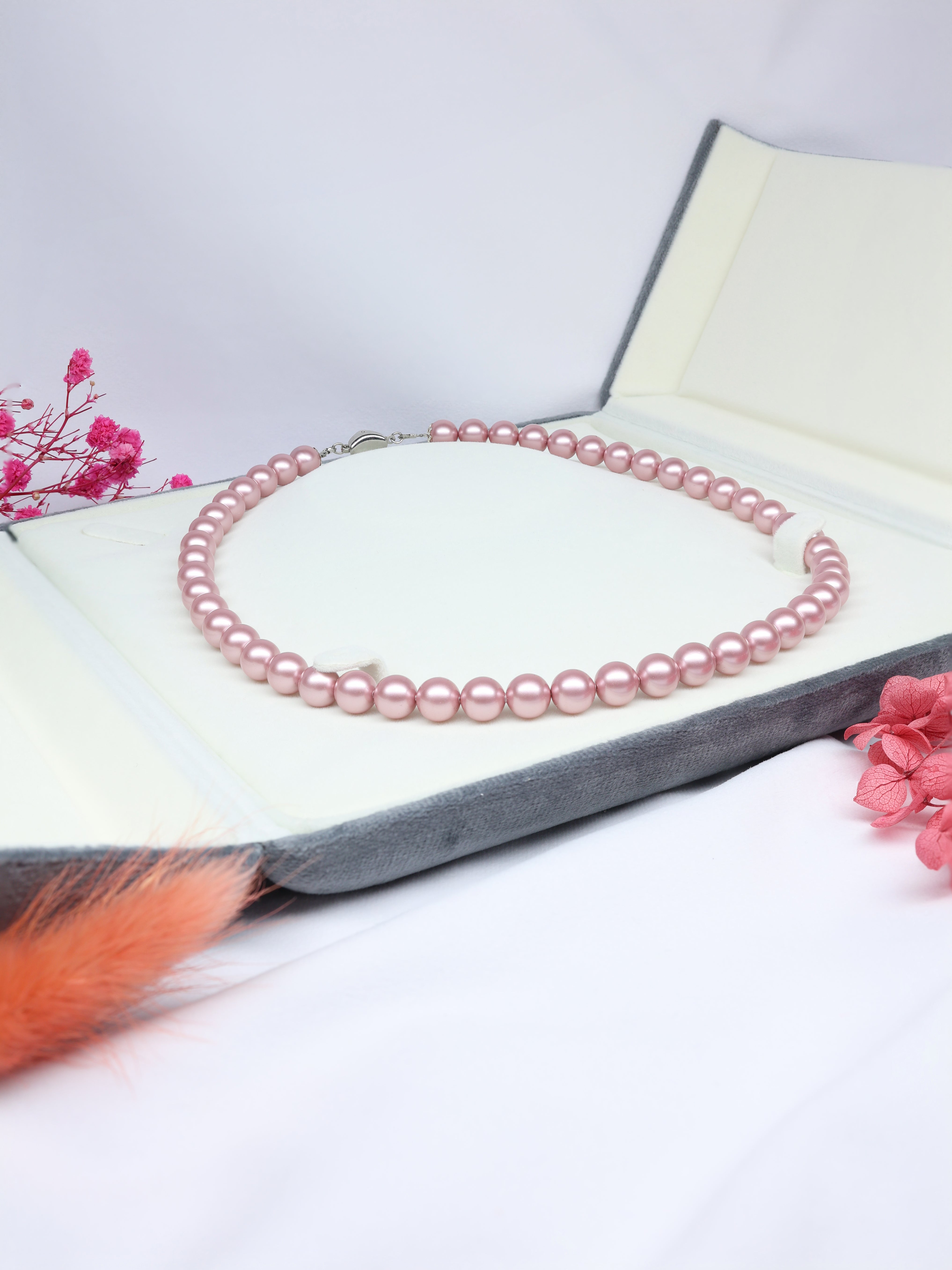 Elegant European Powder Rose Pearl Necklace