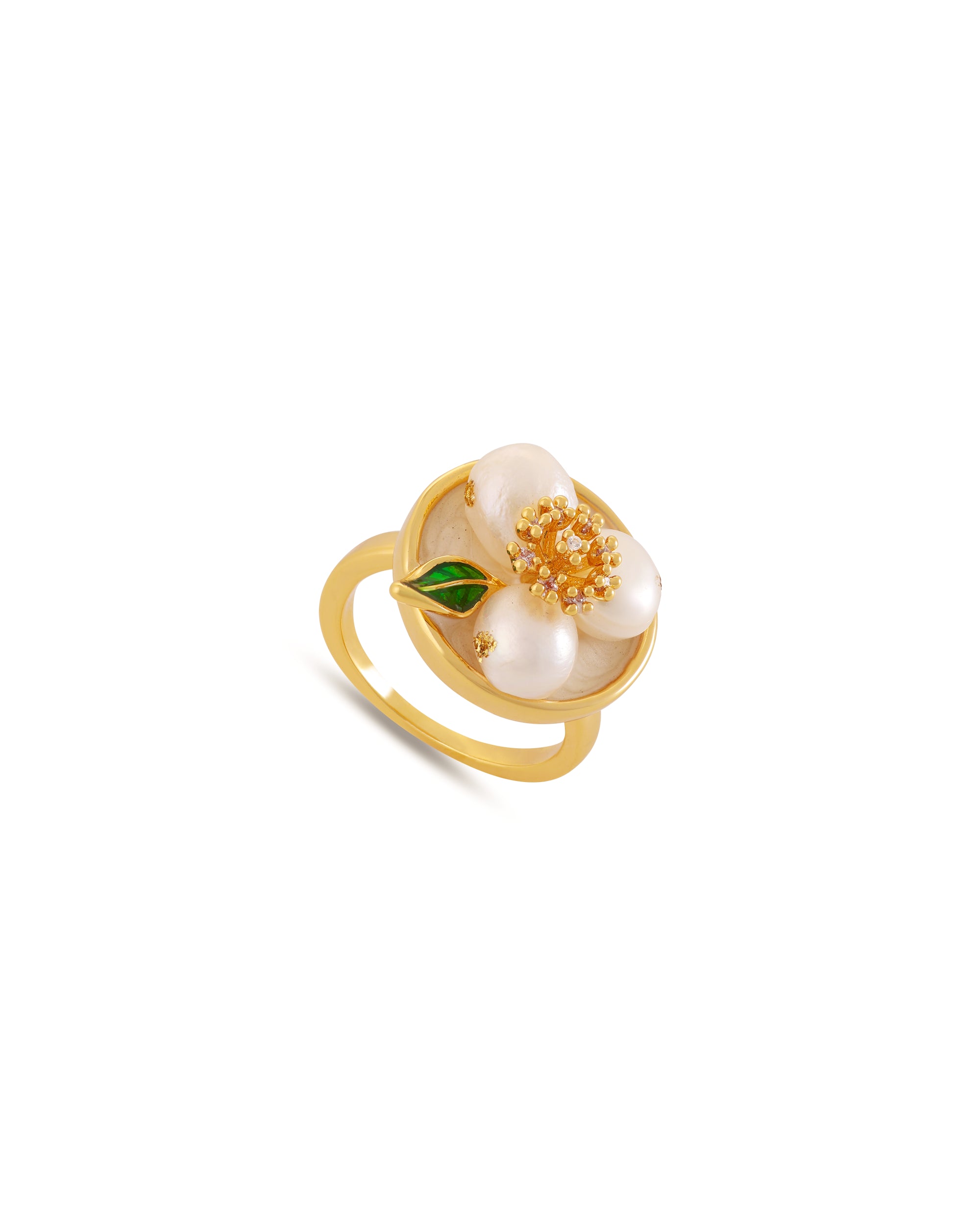 Tri Pearl on a Circle Ring | Flawnt