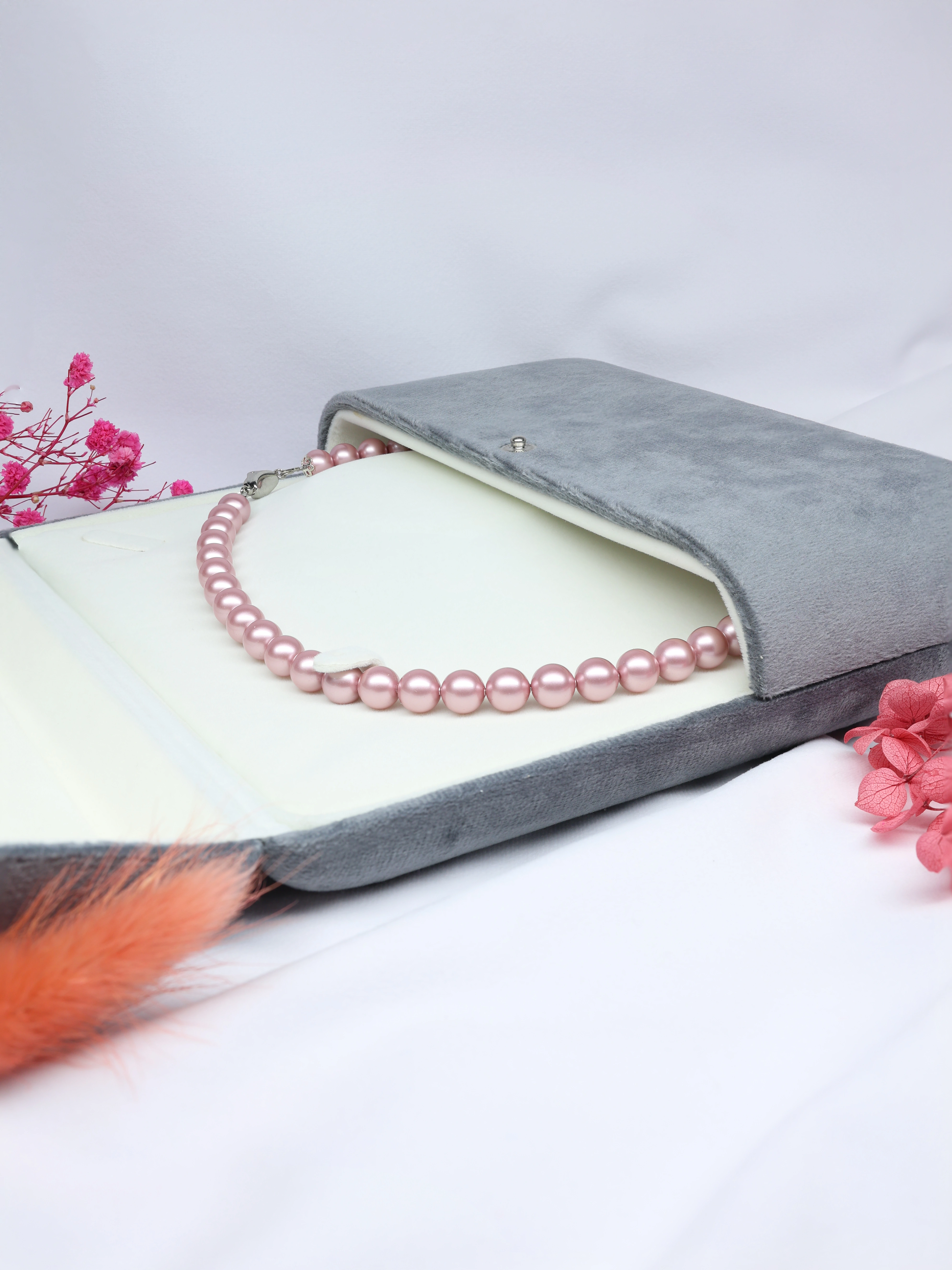 Elegant European Powder Rose Pearl Necklace