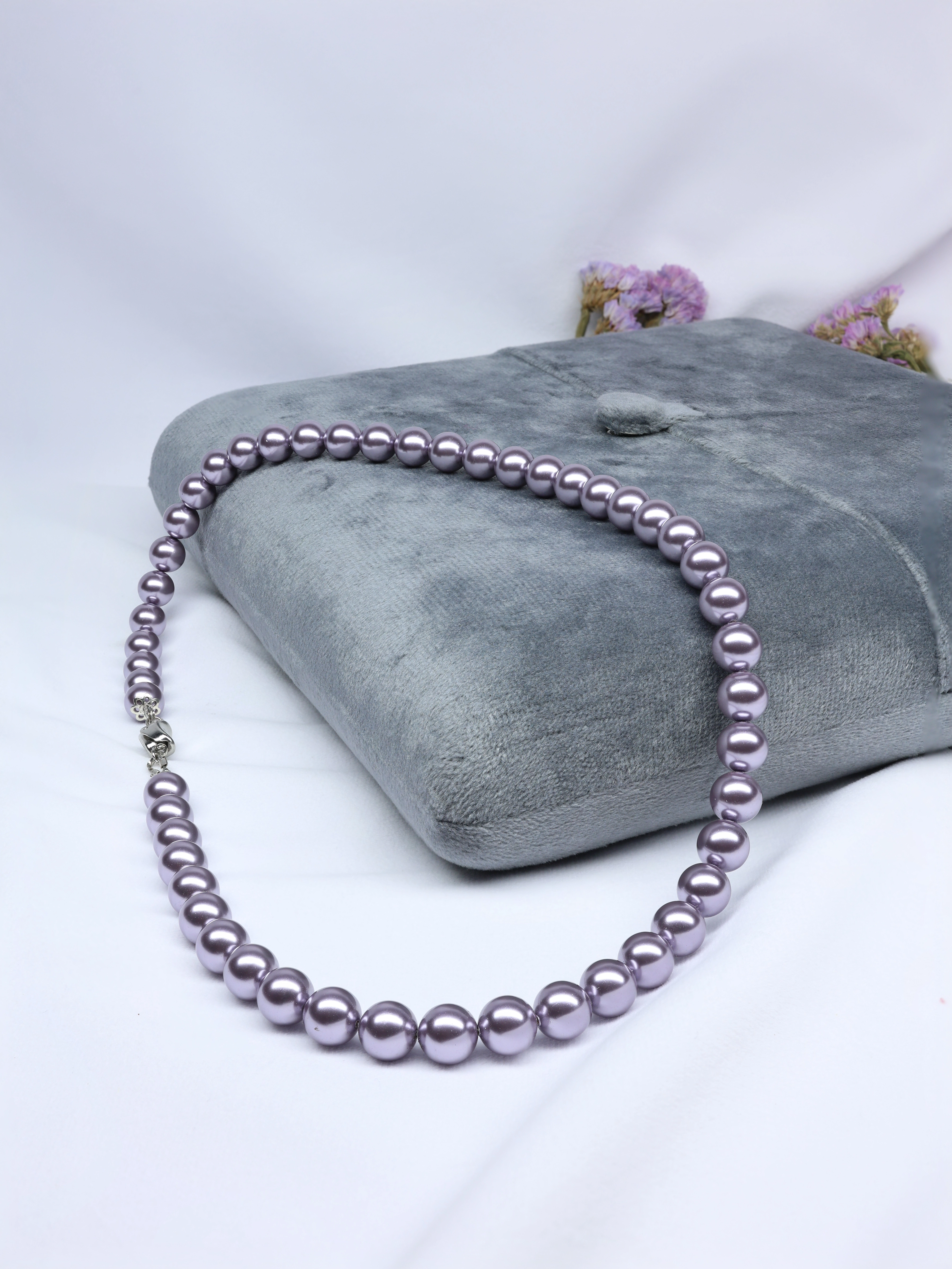 Elegant European Muave Pearl Necklace