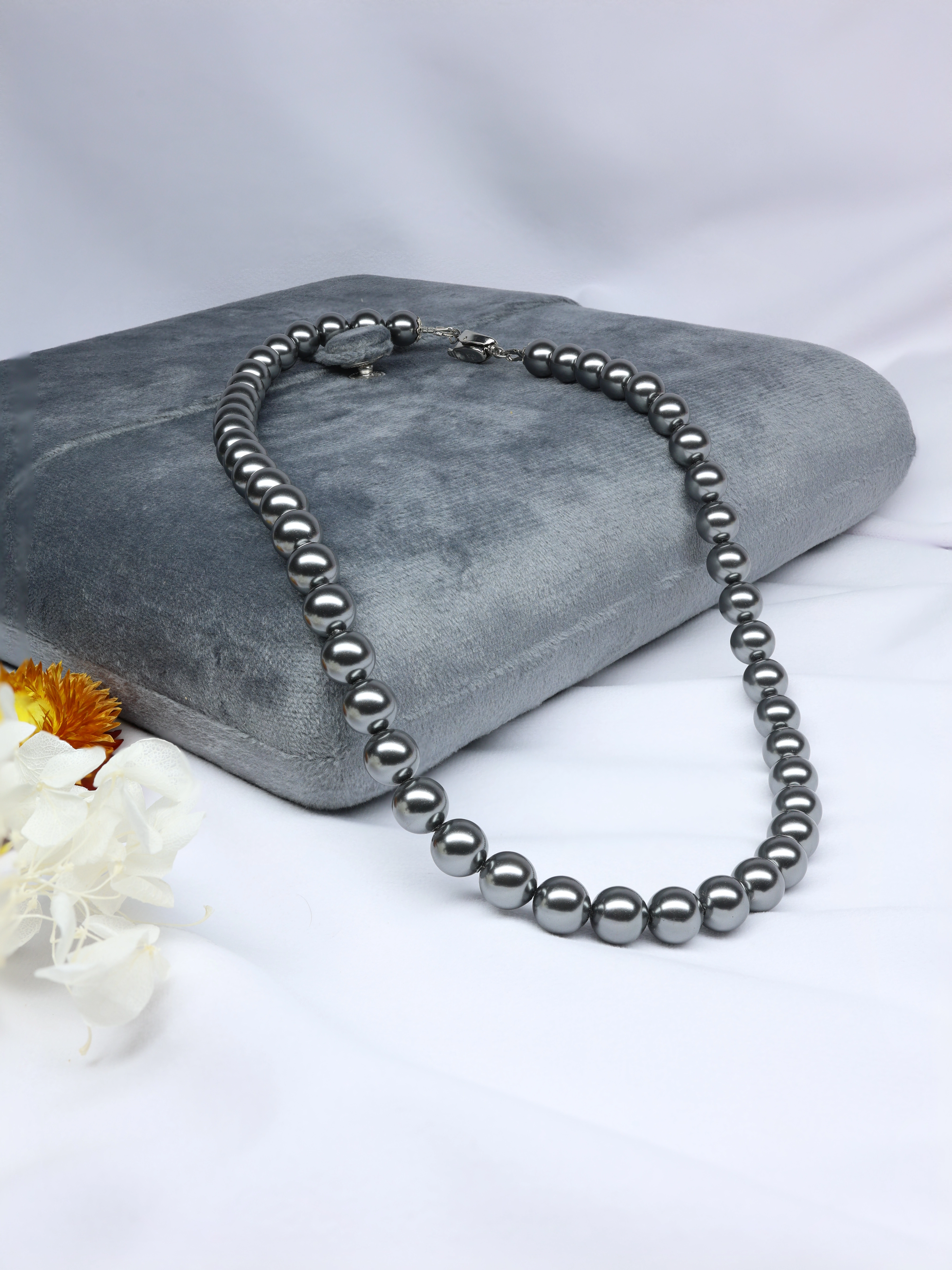 Elegant European Grey Pearl Necklace