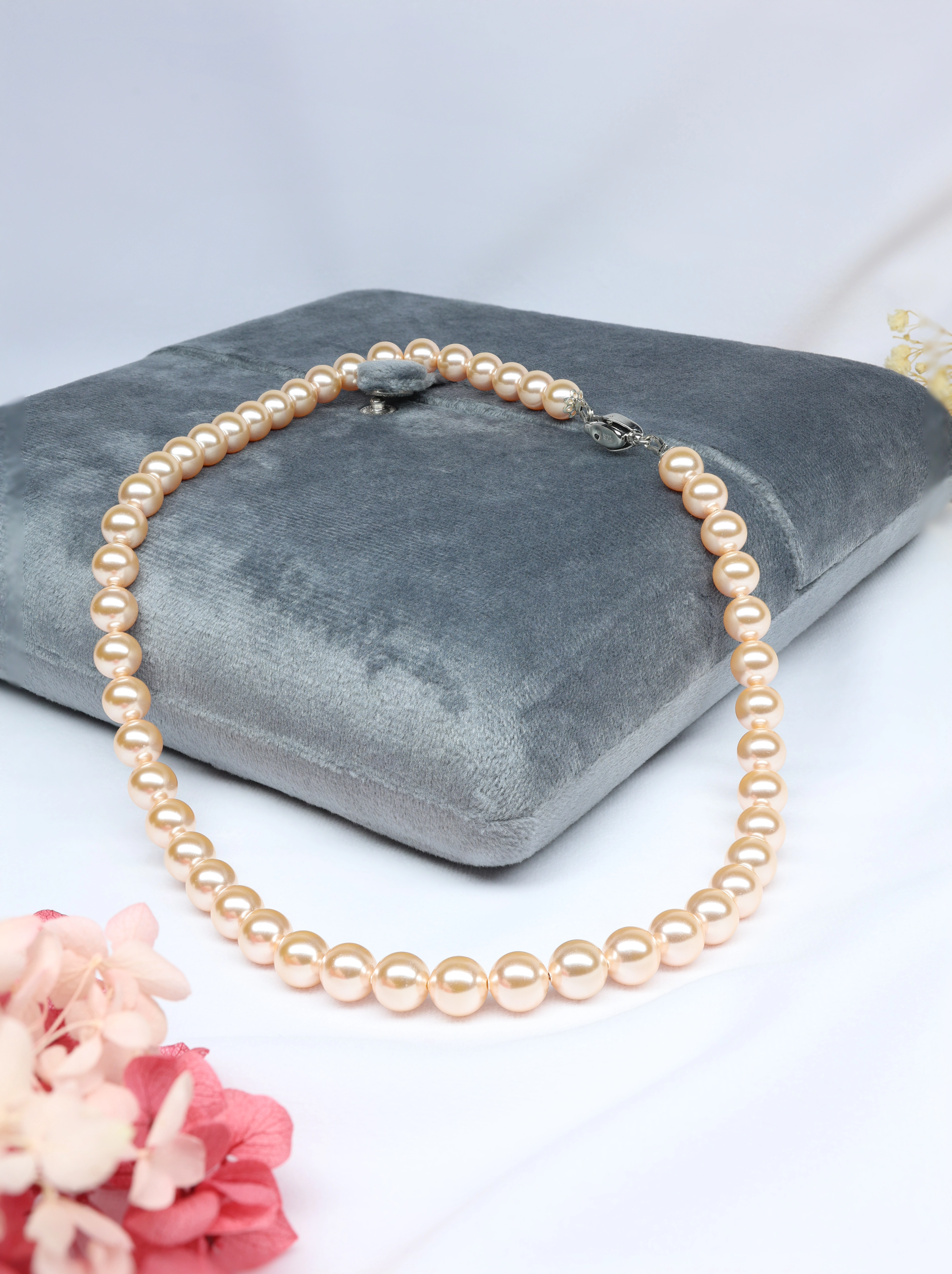 Elegant European Peach Pearl Necklace
