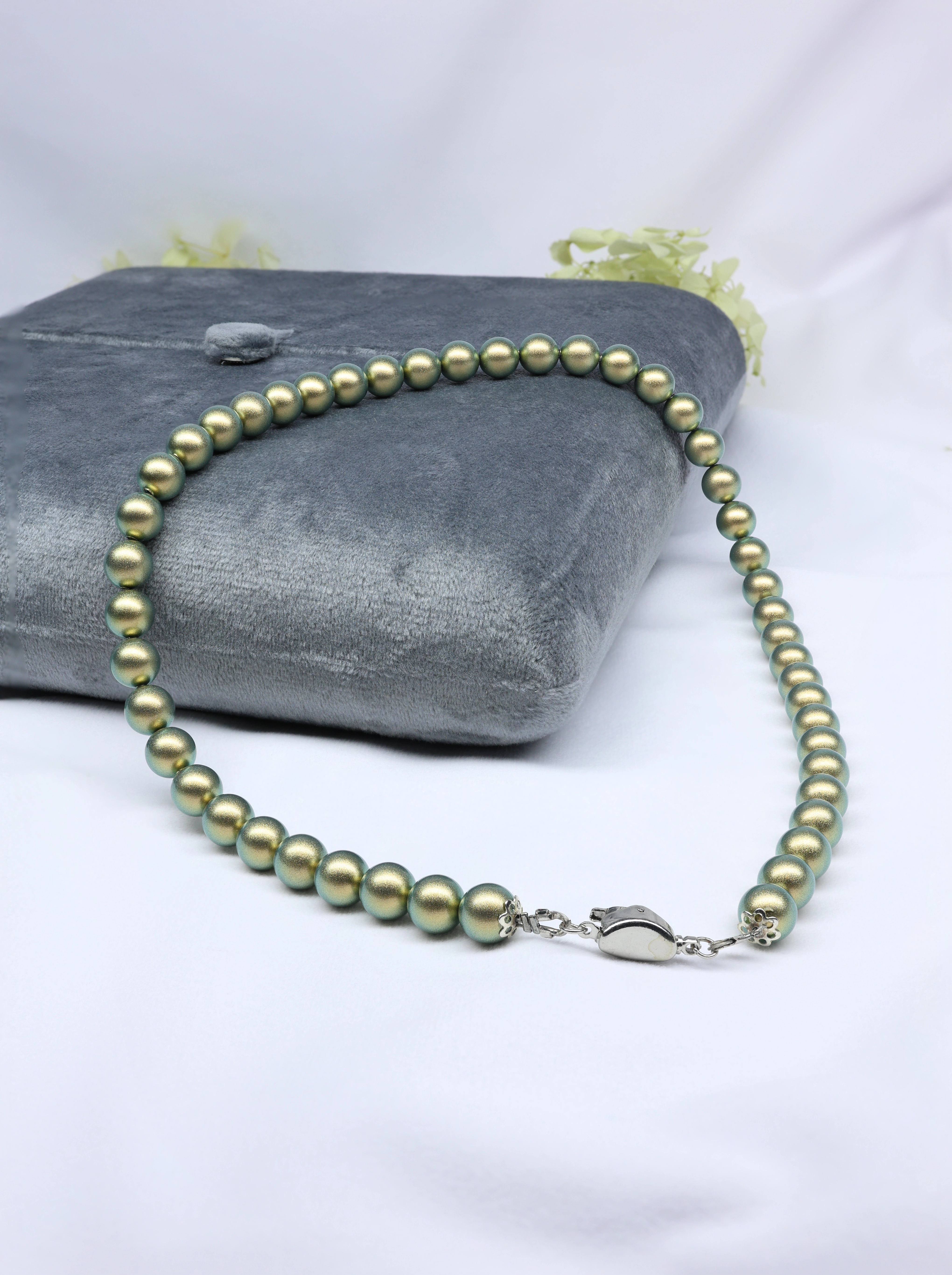Elegant European Iridescent Green Pearl Necklace