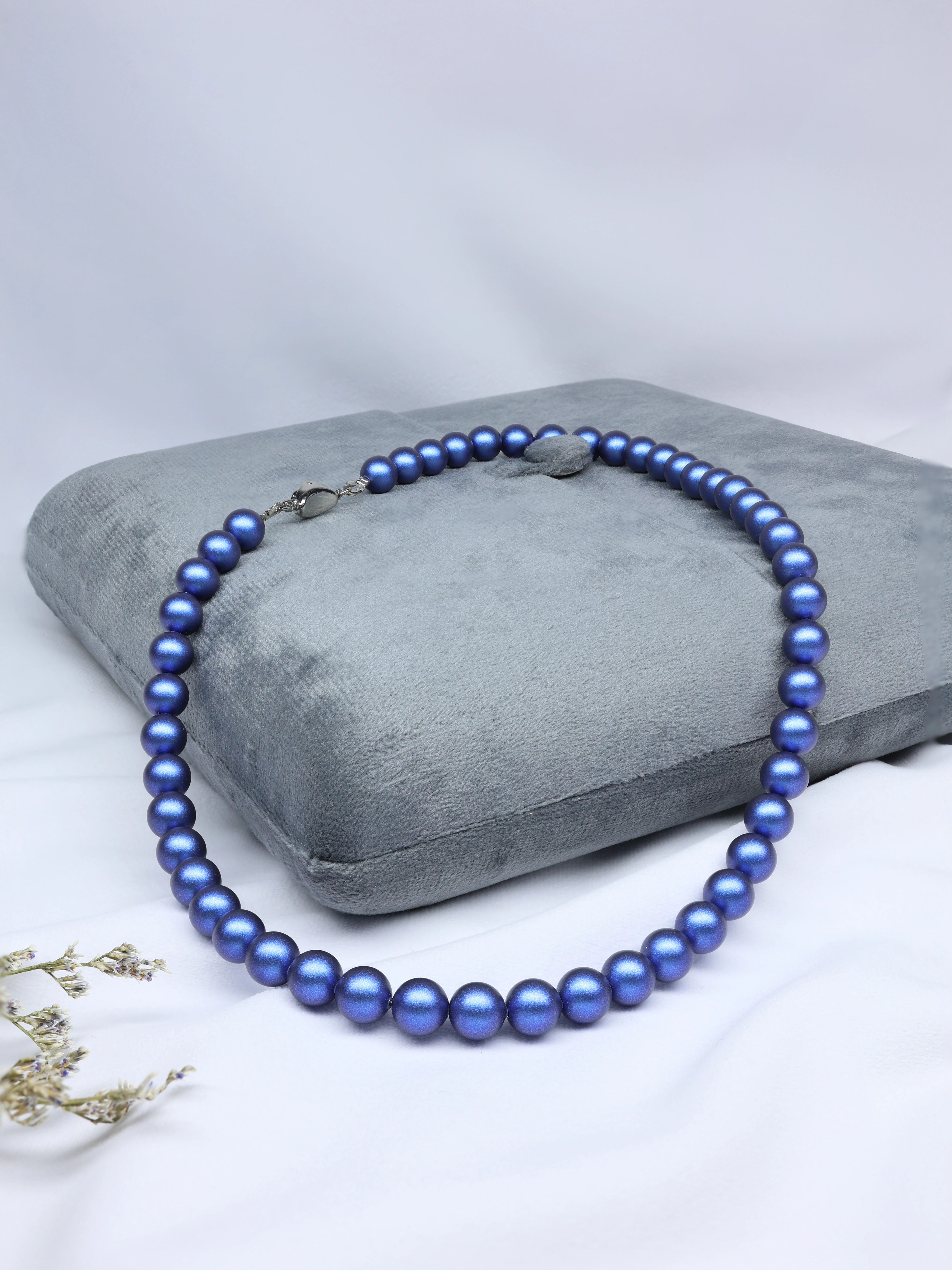 Elegant European Iridescent Blue Pearl Necklace