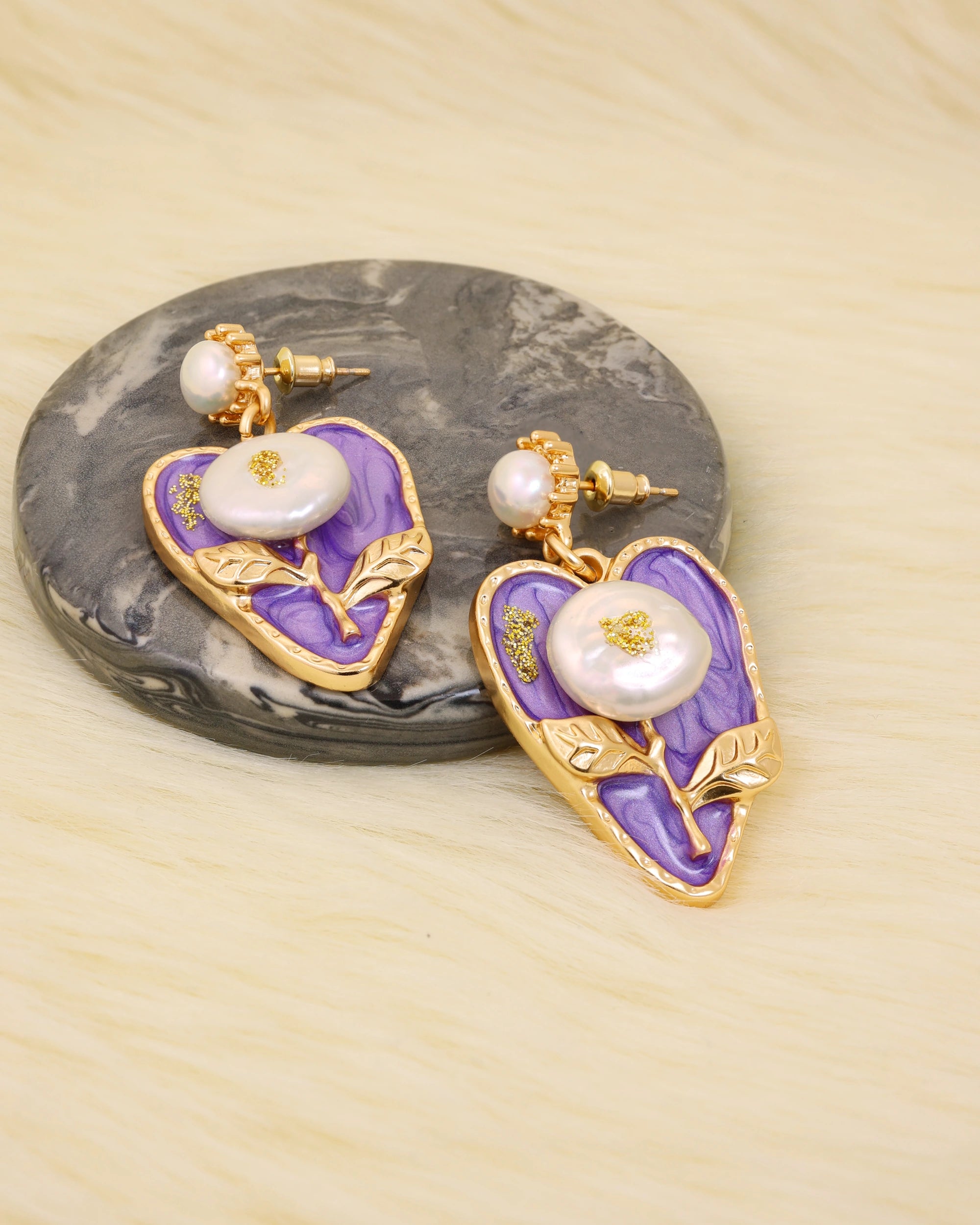 Big Heart Pearl Dangle - Purple