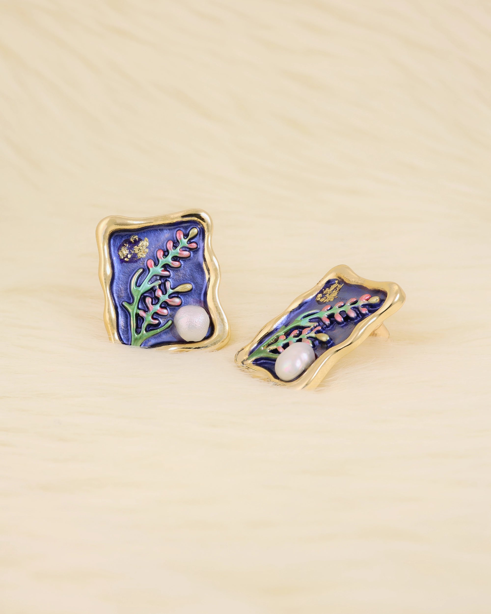 Fern in Blue Frame Pearl Ear Studs
