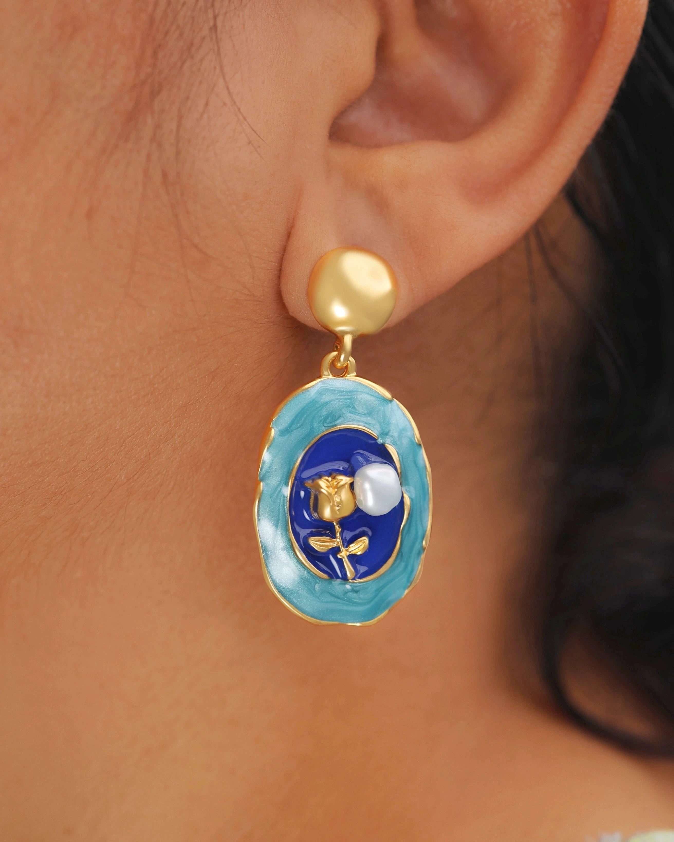 Pearl n Roses Dangle (Blue)
