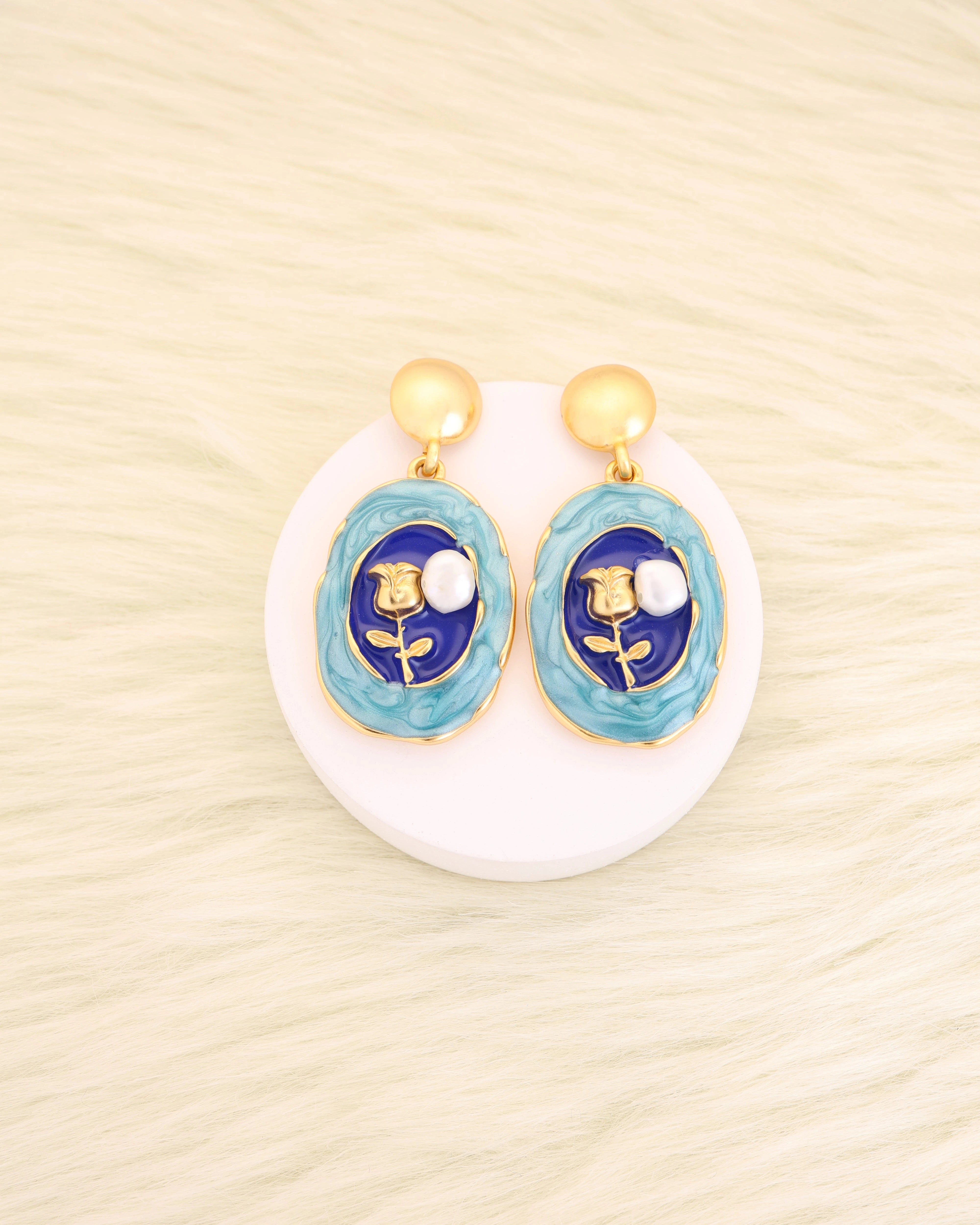 Pearl n Roses Dangle (Blue)