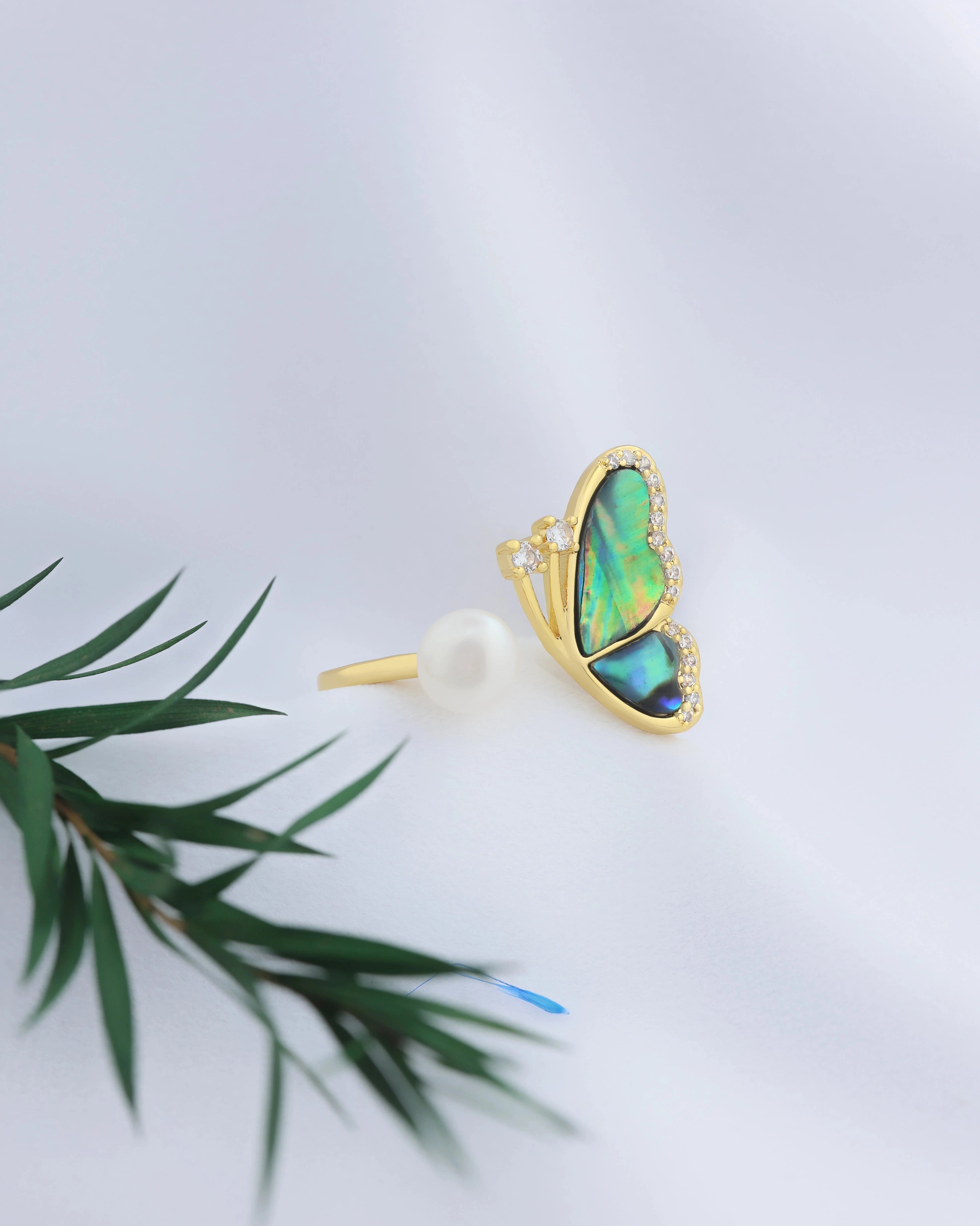 Abolene Monarch - Pearl on Butterfuy Ring