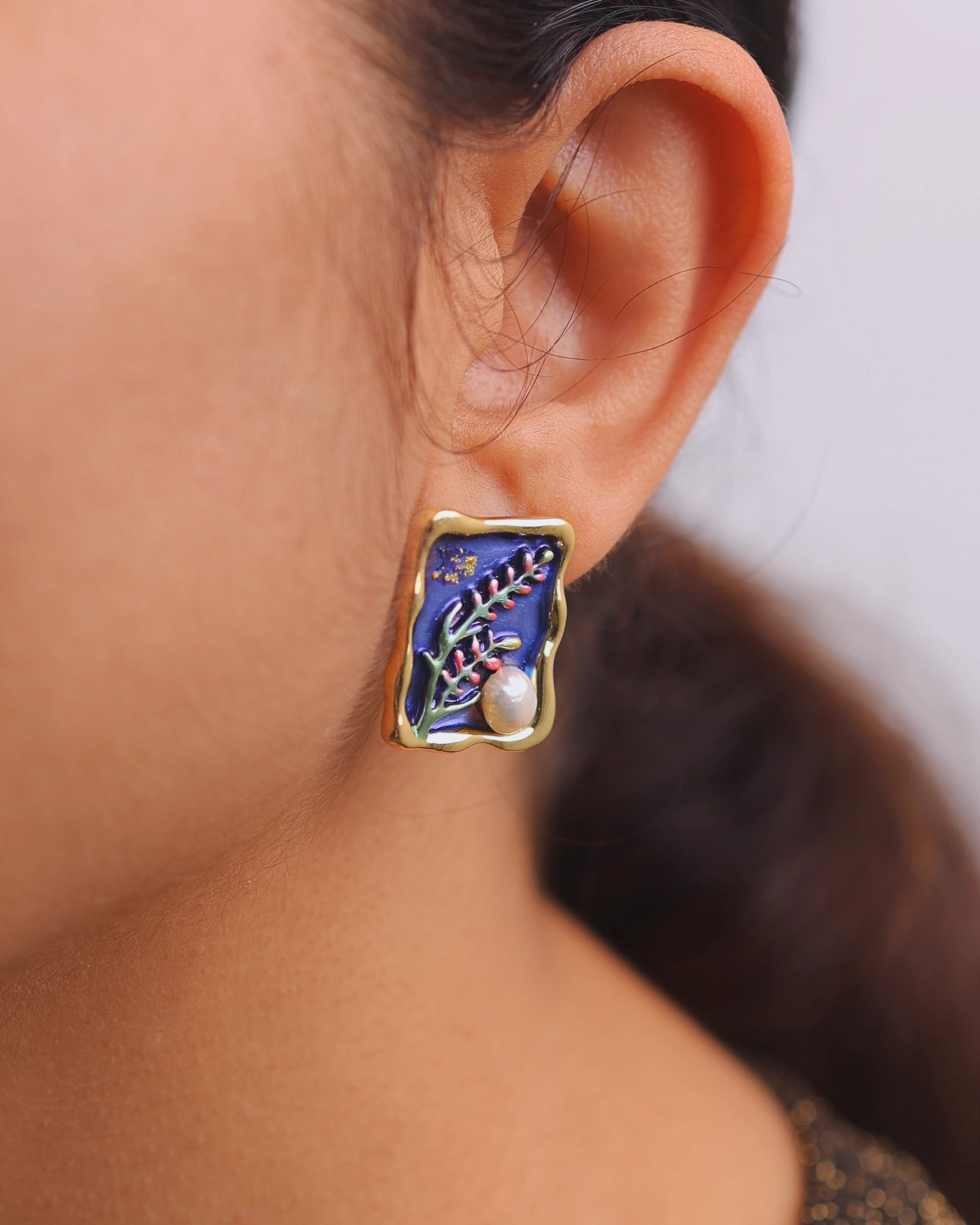 Fern in Blue Frame Pearl Ear Studs