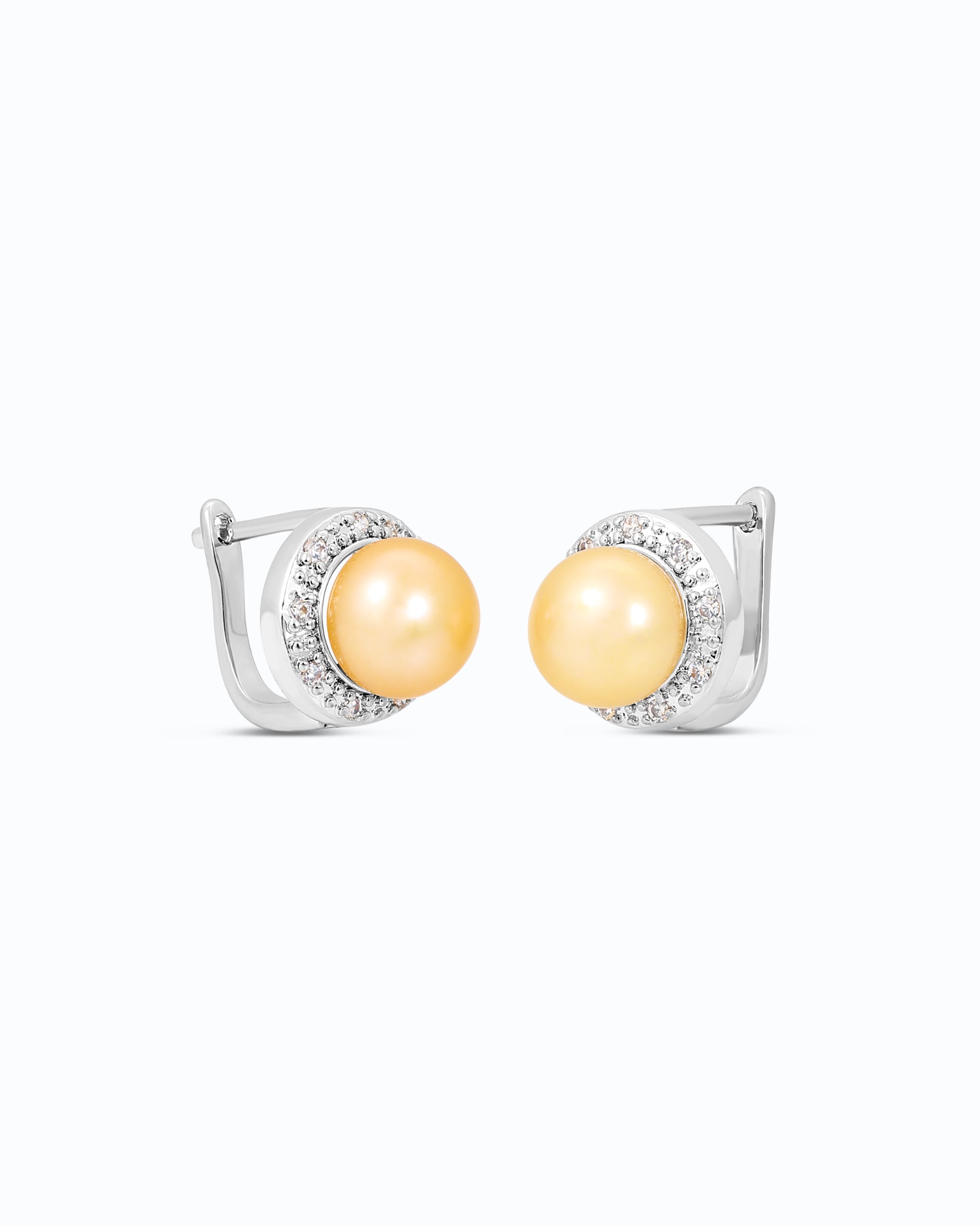 Executive Pearl Studs Gold