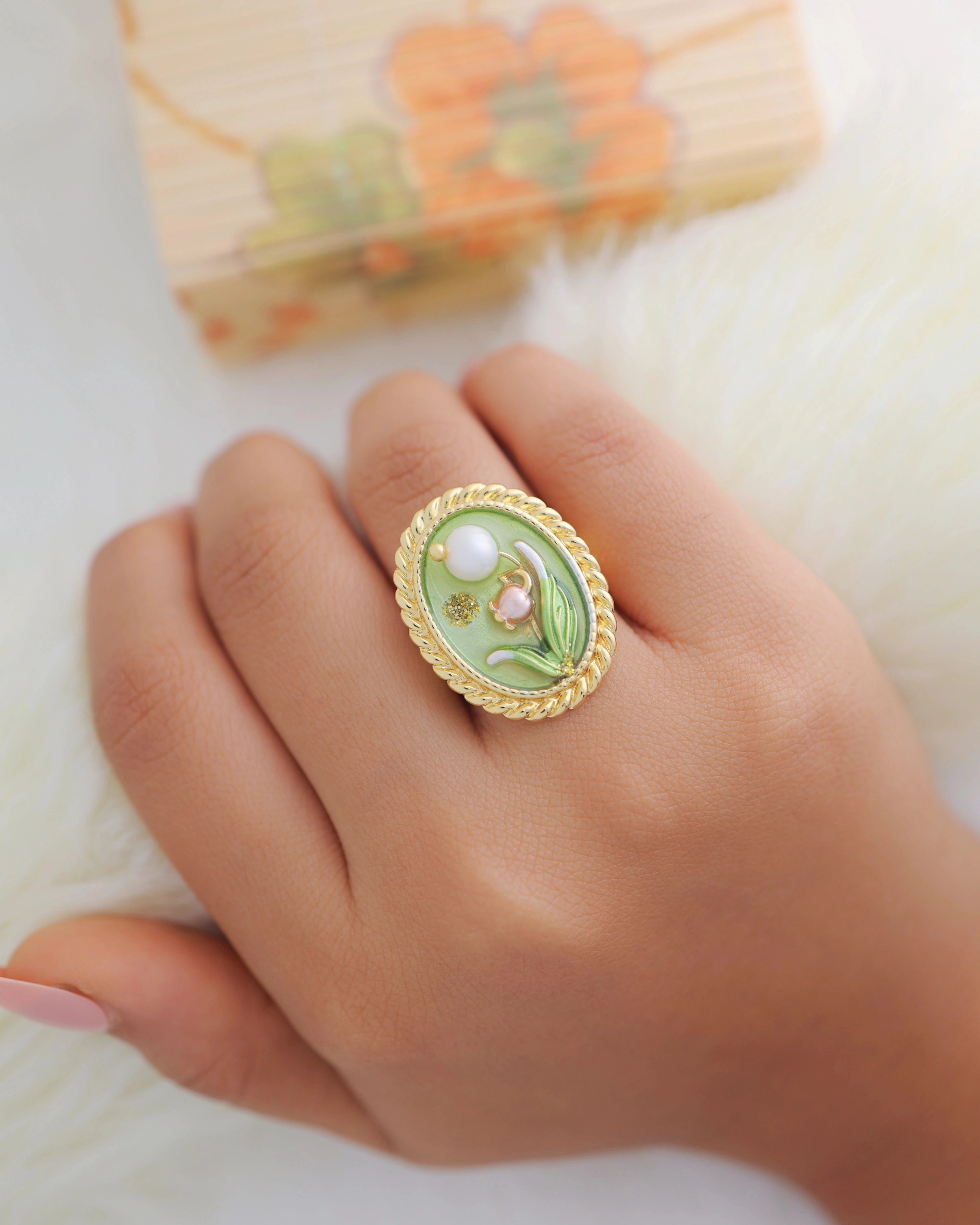 Oval Grape Green Pearl Ring