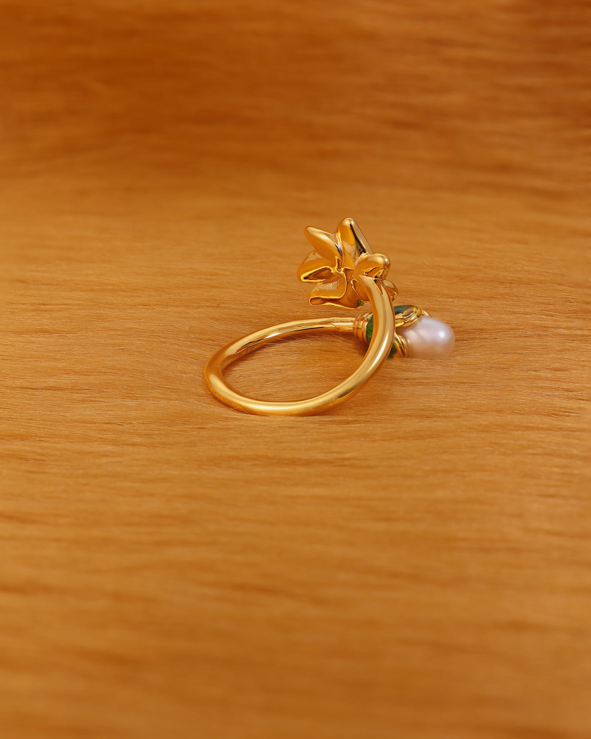 Purple Lotus Pearl in Leaf Adjustable Ring