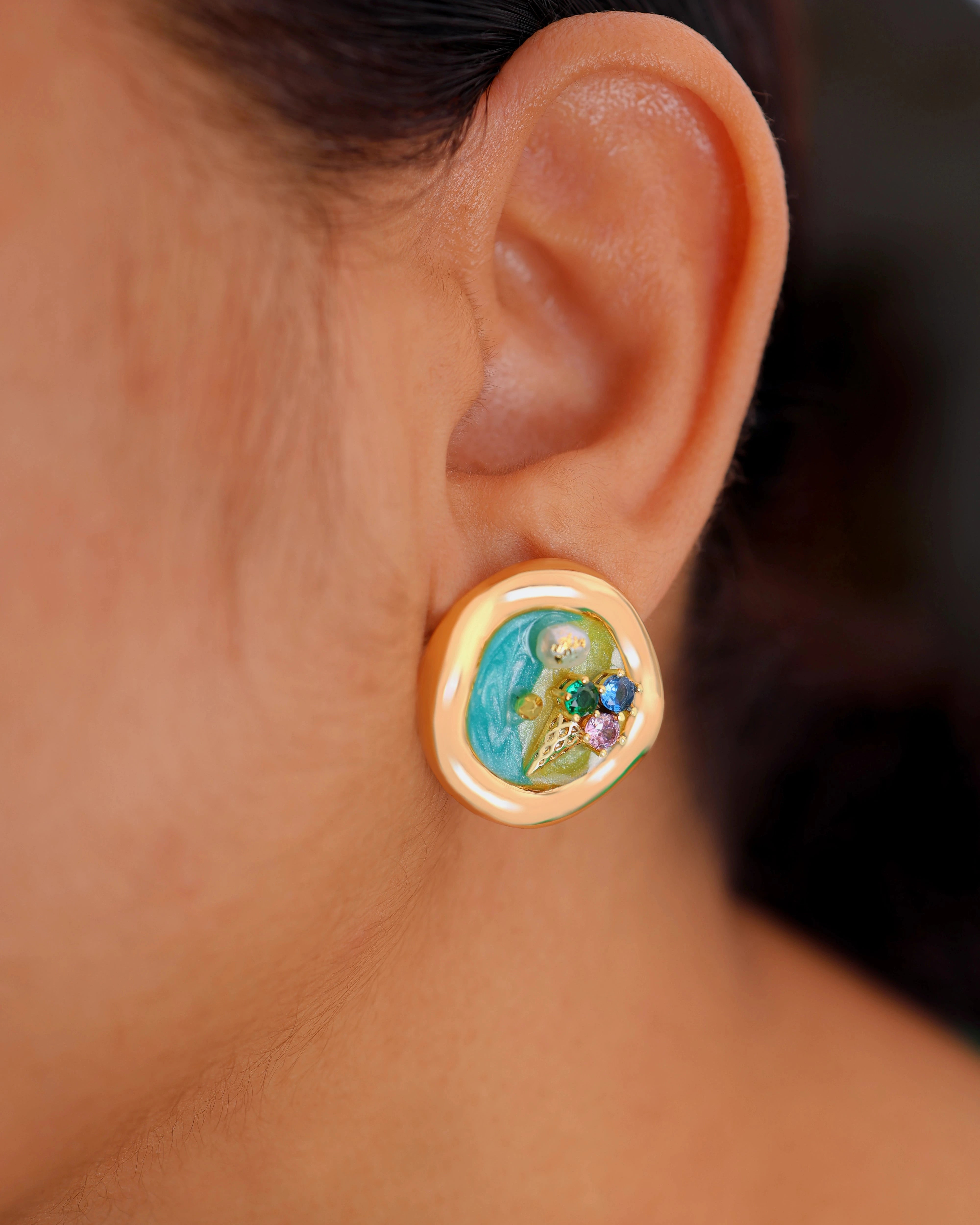 Ice Cone Pearl Ear Studs