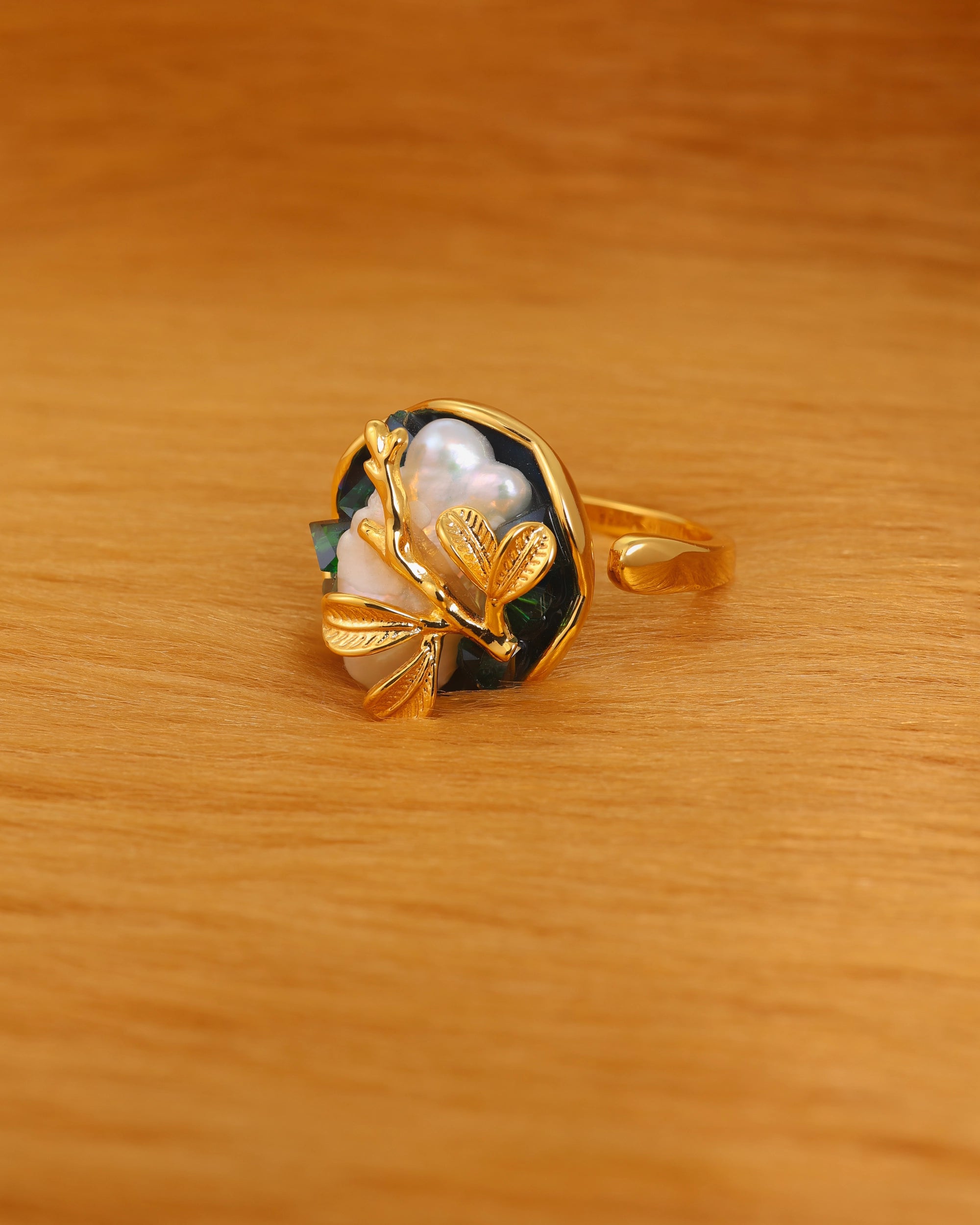 Mother of Pearl between Crystals