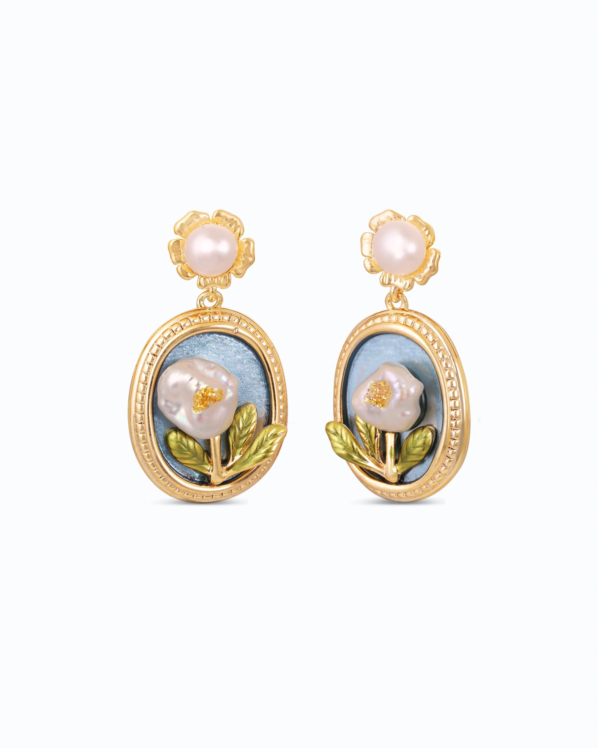 Paris Blue Pearl Ear Dangle