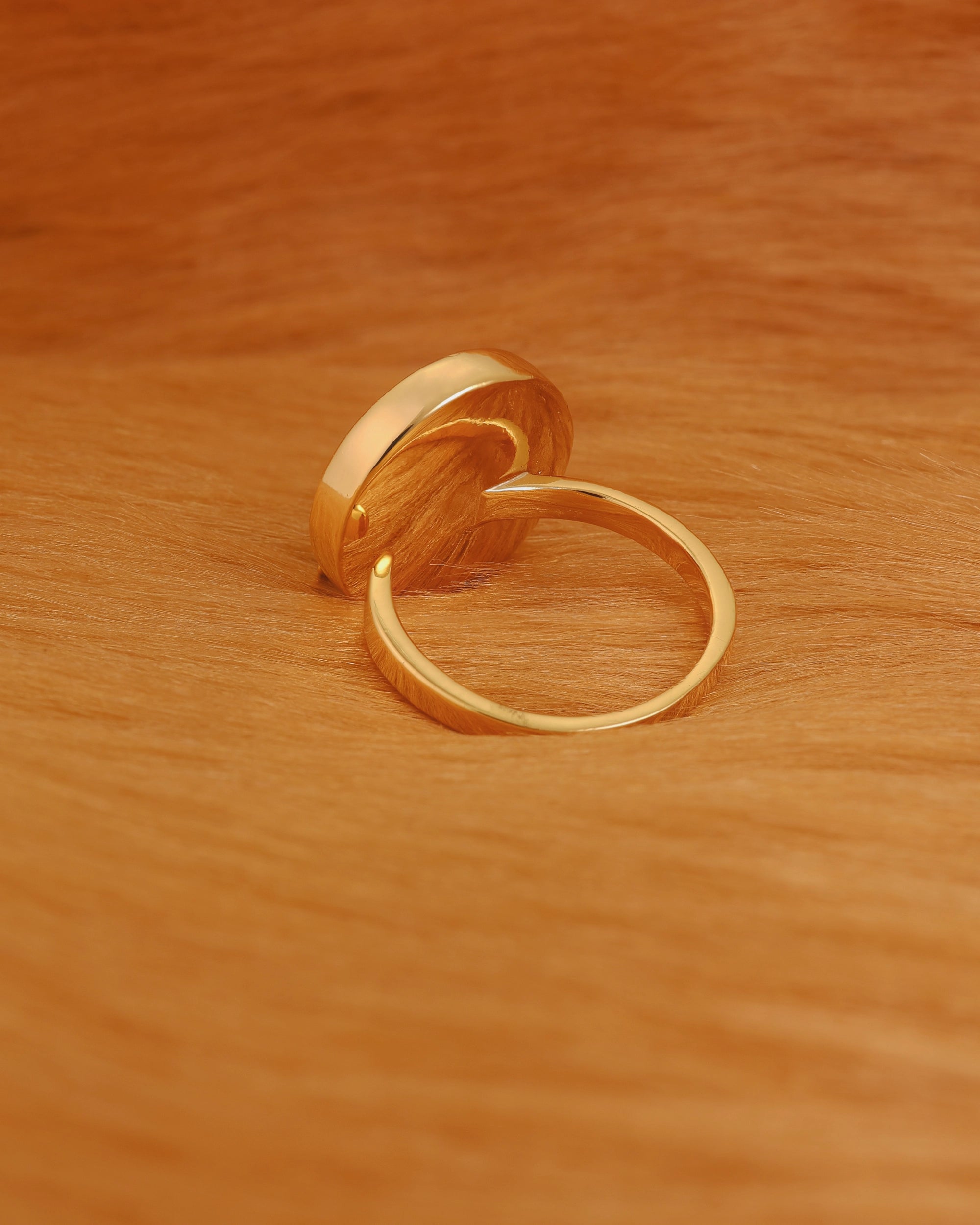Round MoP Flower - Mother of Pearl Ring
