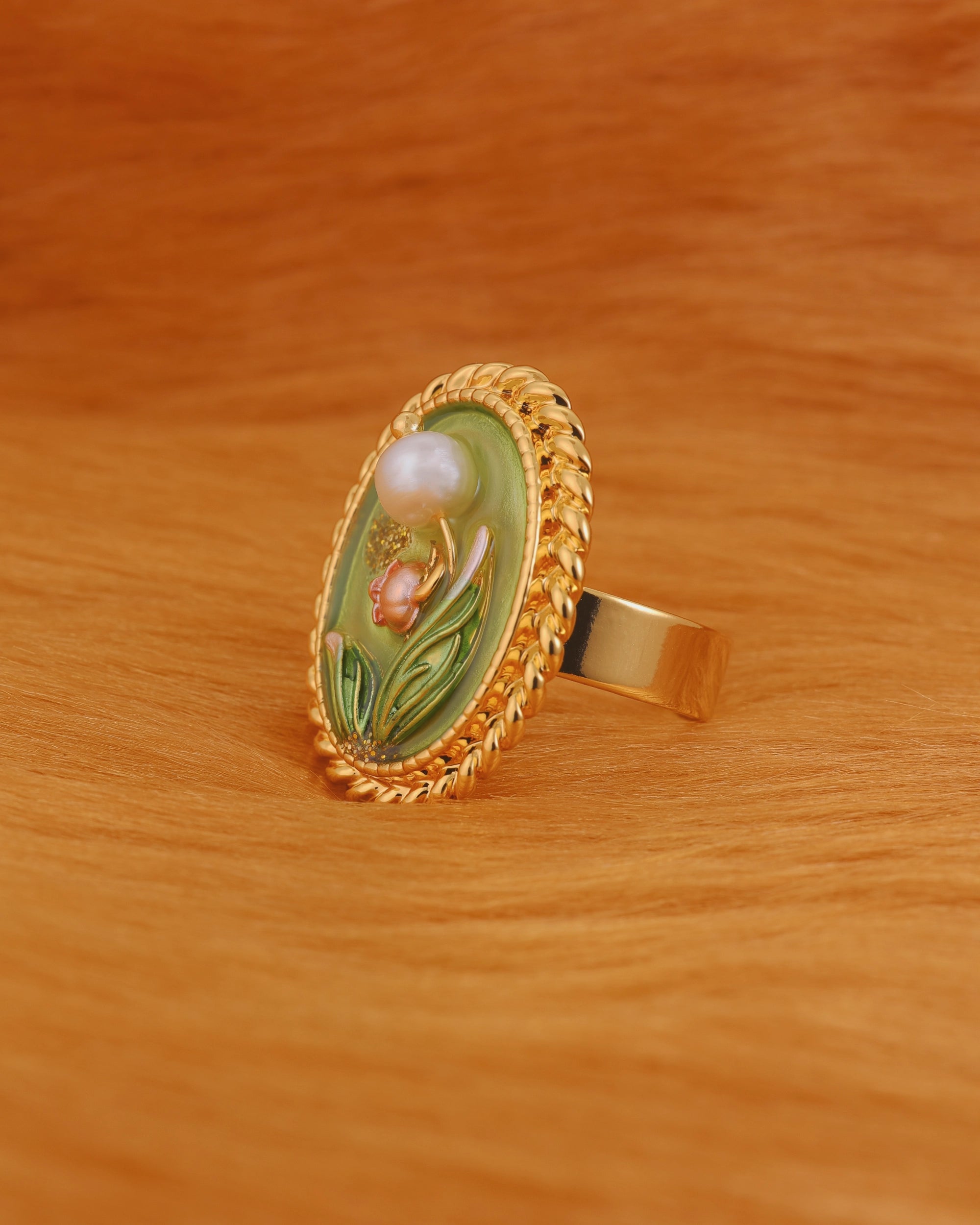 Oval Grape Green Pearl Ring