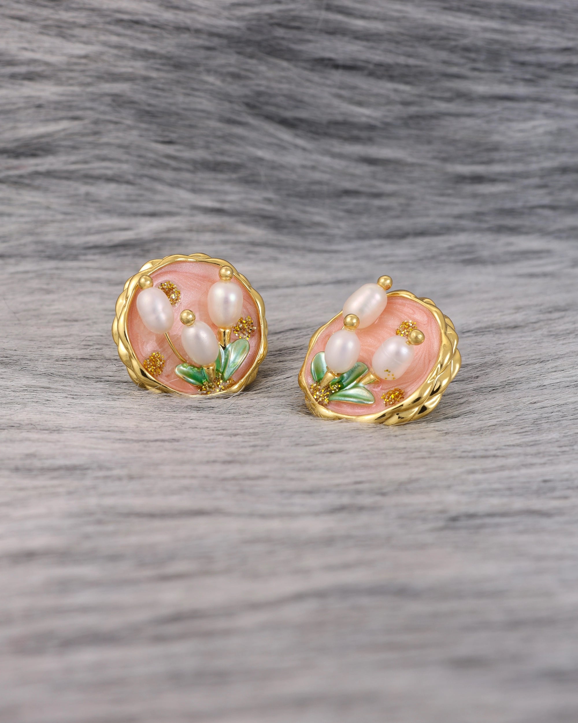 Pearl Twig Soft Pink Ear Studs