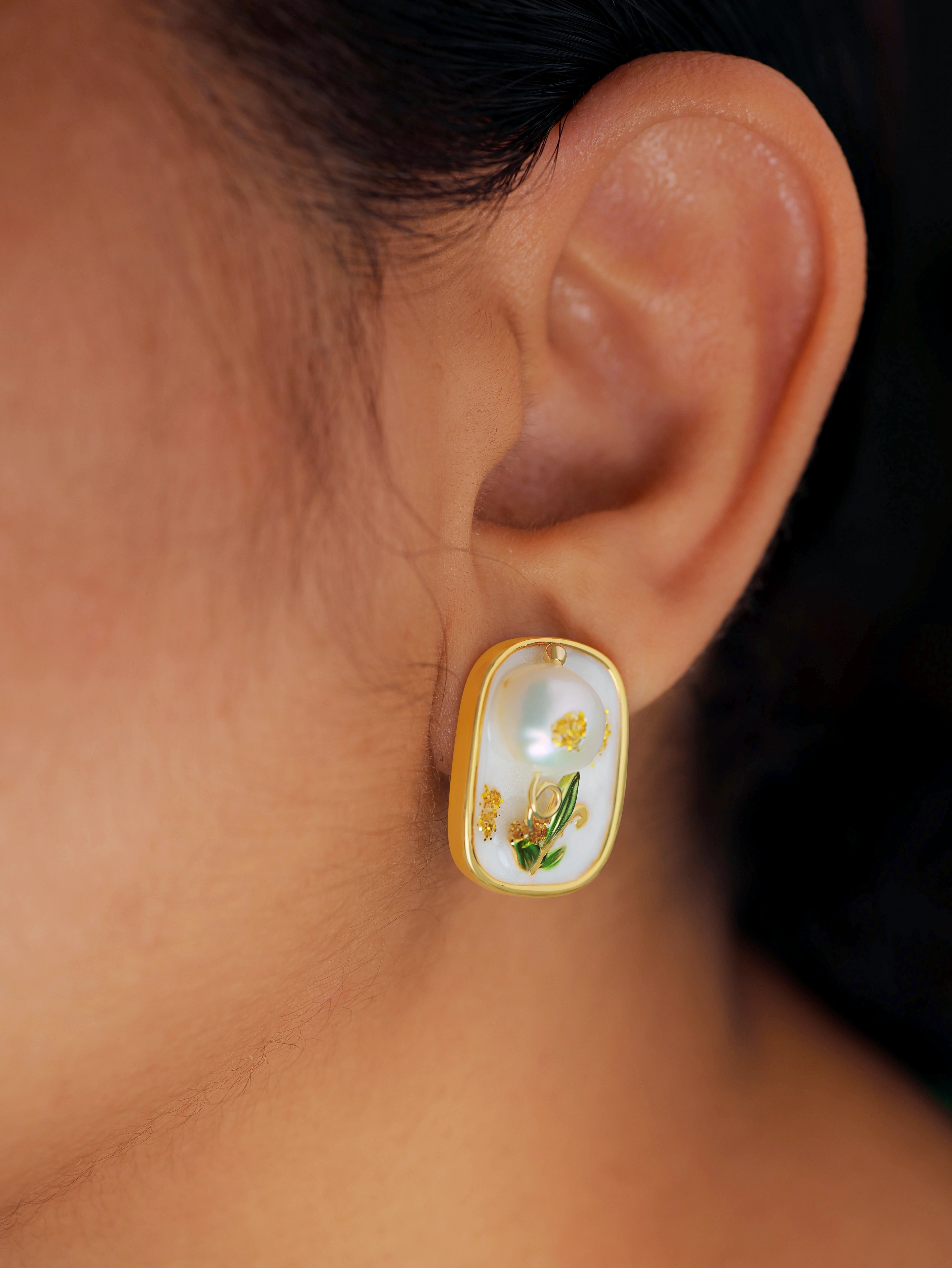White Pearl Plant Ear Studs