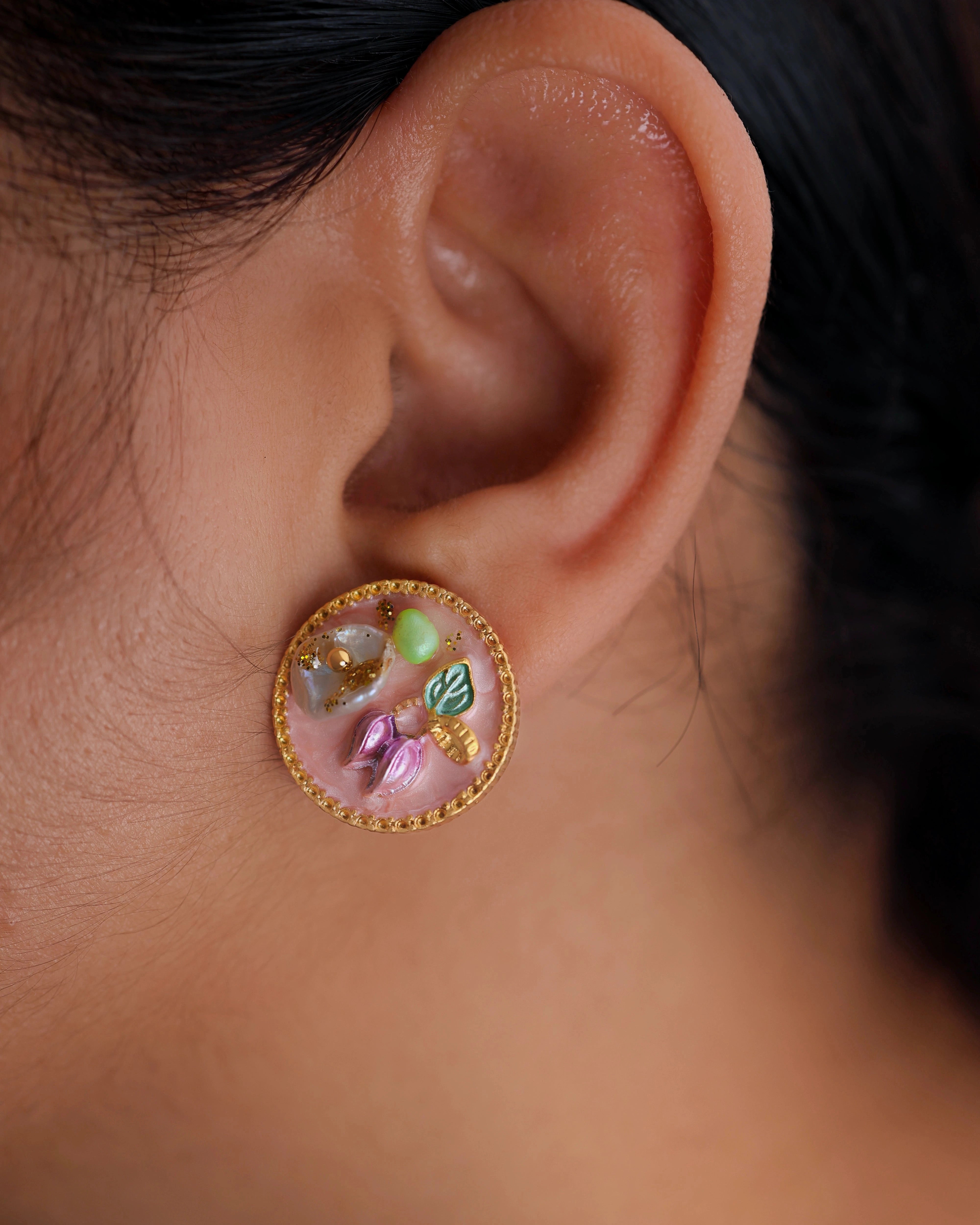 Floral Pink Pearl Round Ear Studs