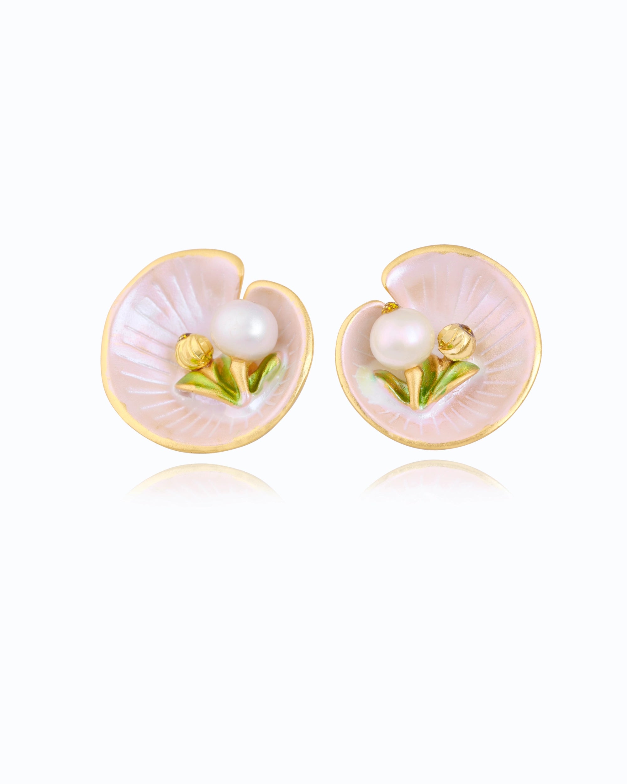 Nestled Pearl in Pink Shell Ear Studs