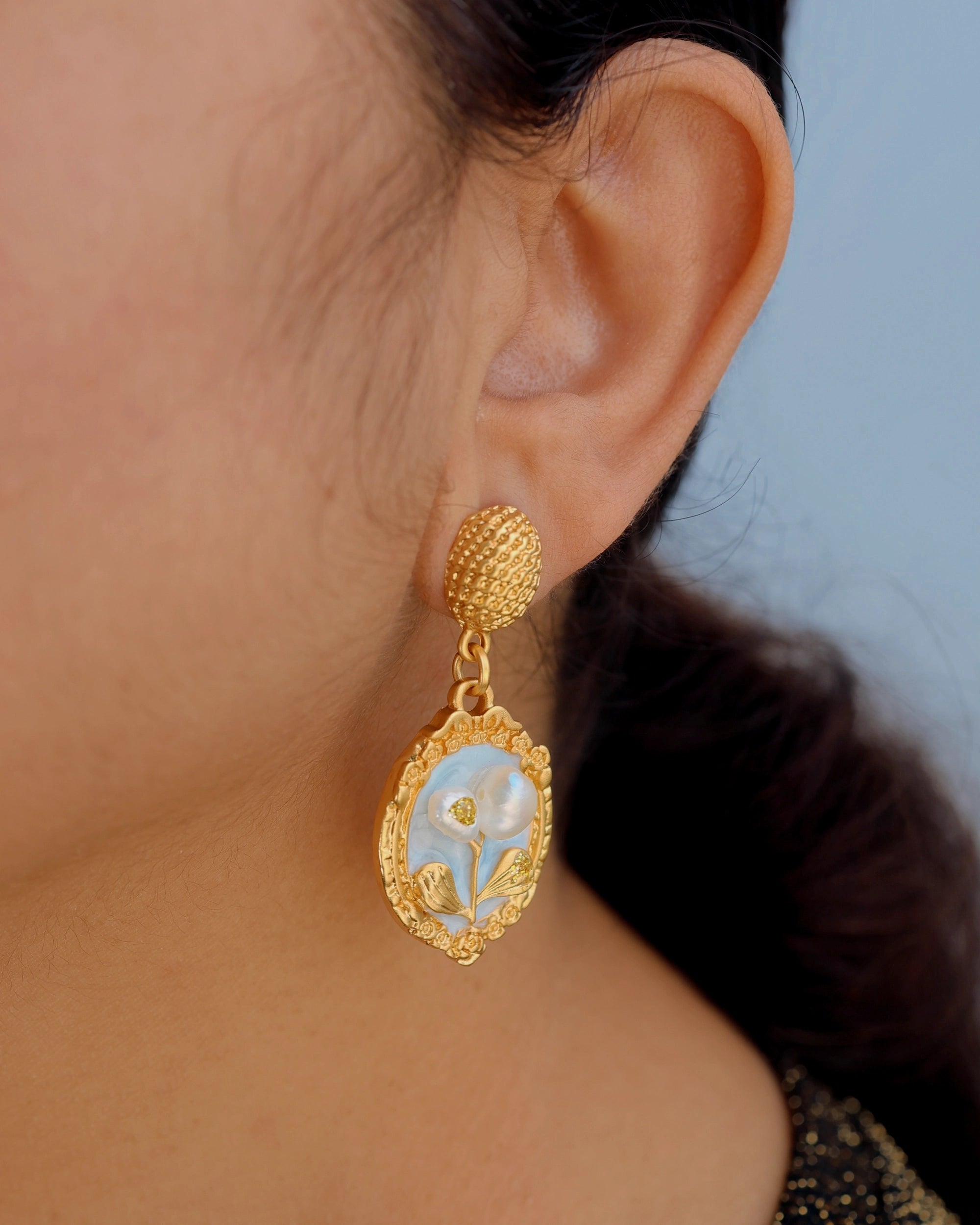 Renaissance Light Blue Pearl Dangle