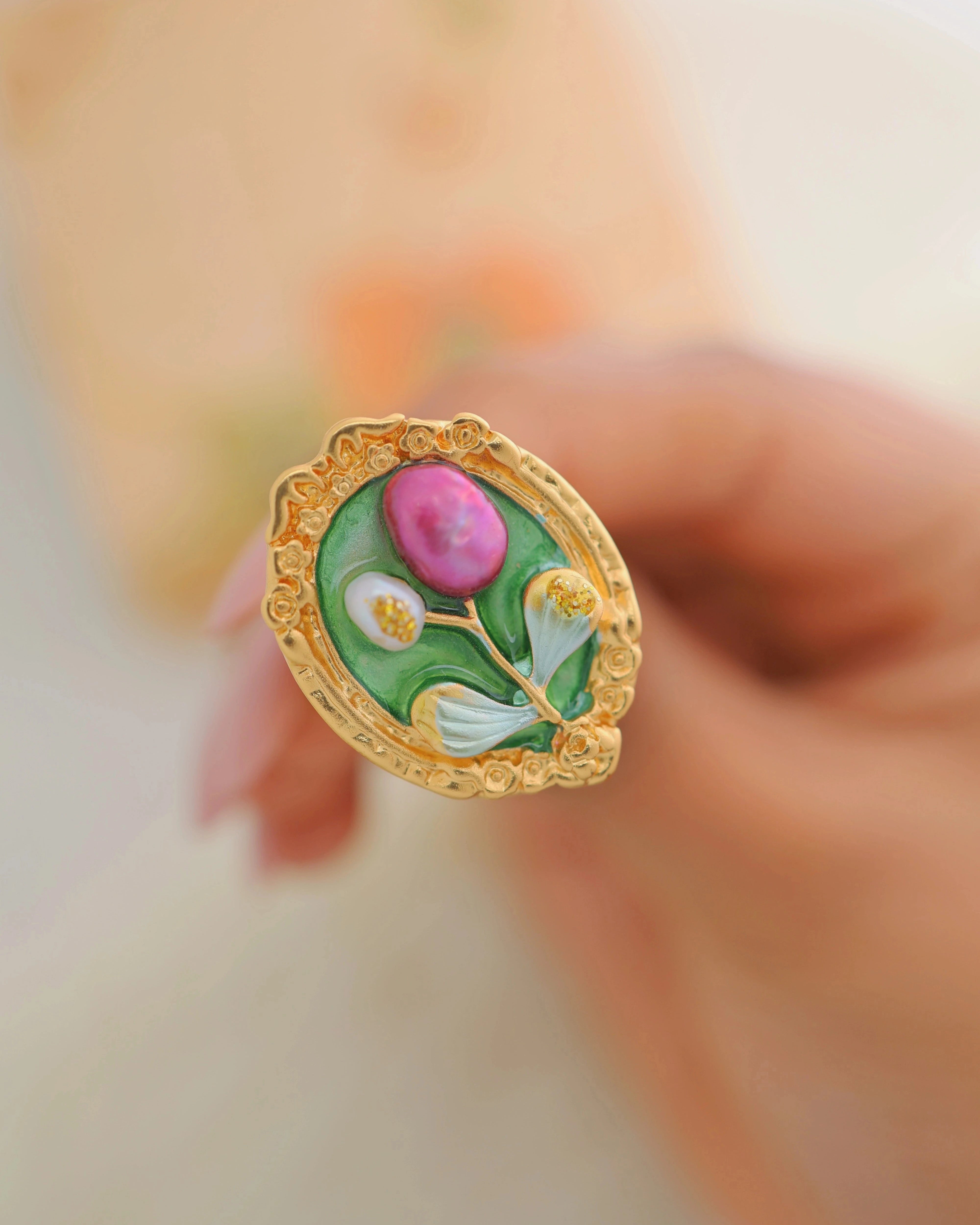 Renaissance Majenta Pearl Ring