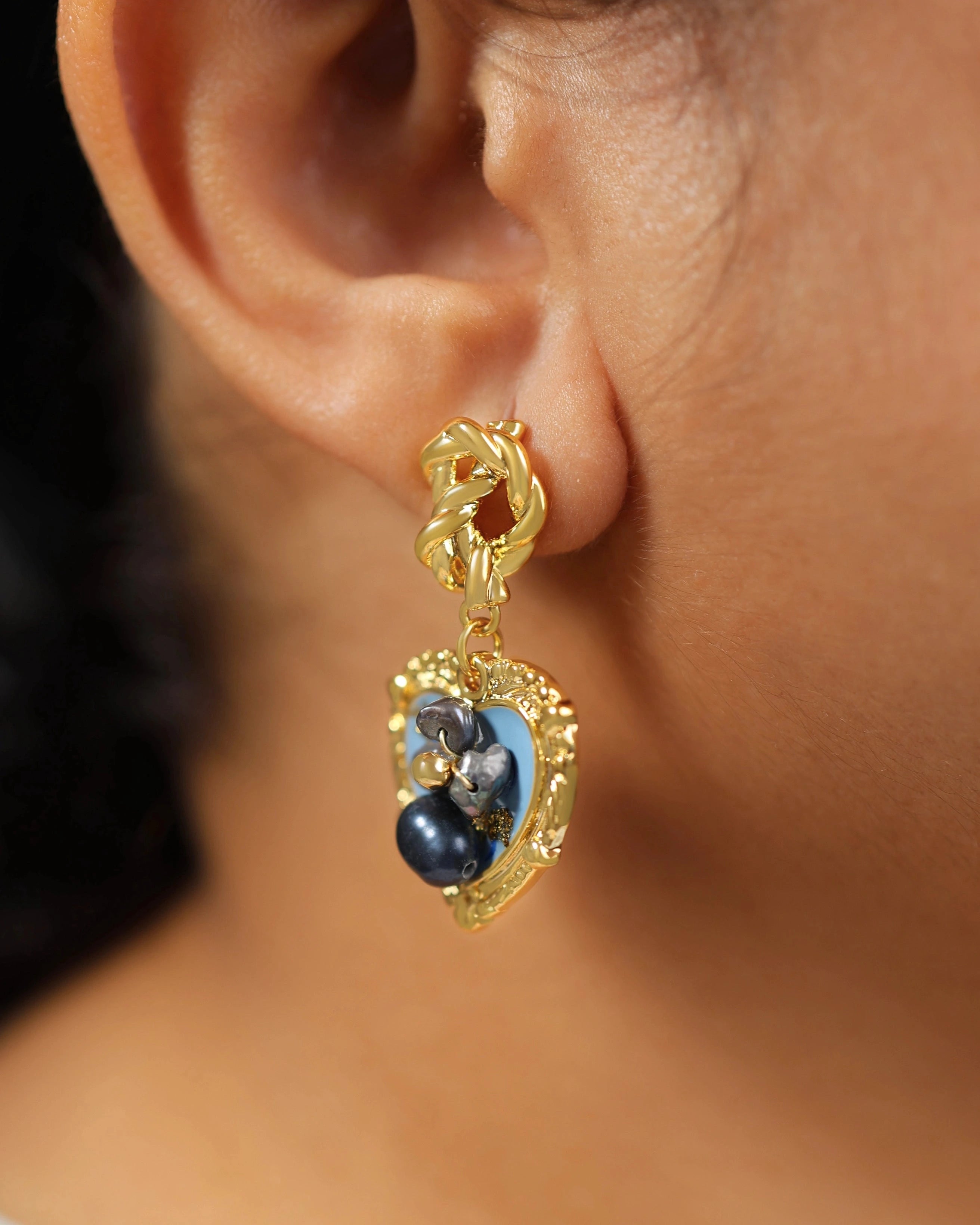 Renaissance Heart Blue Pearl Dangle