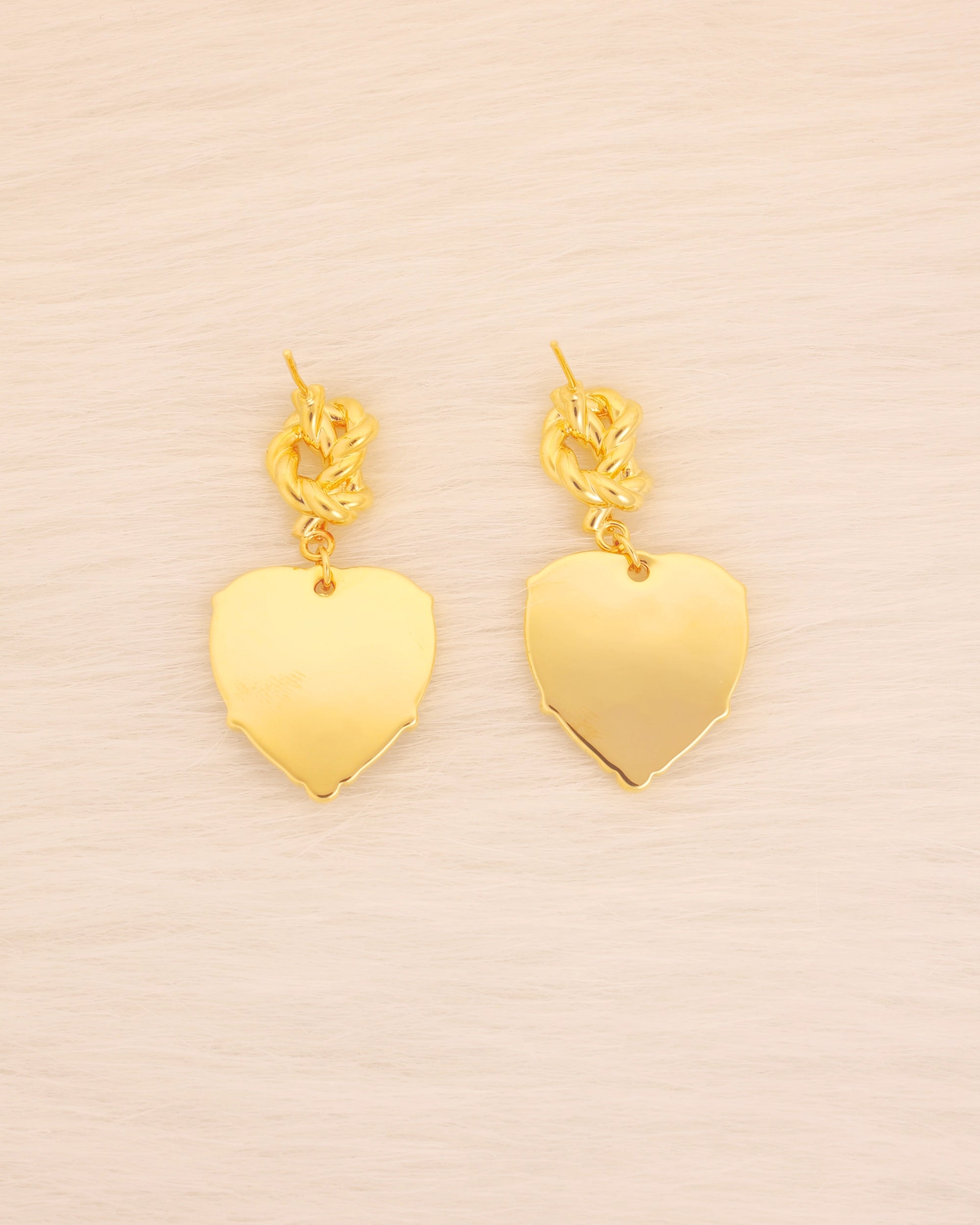 Renaissance Heart Blue Pearl Dangle