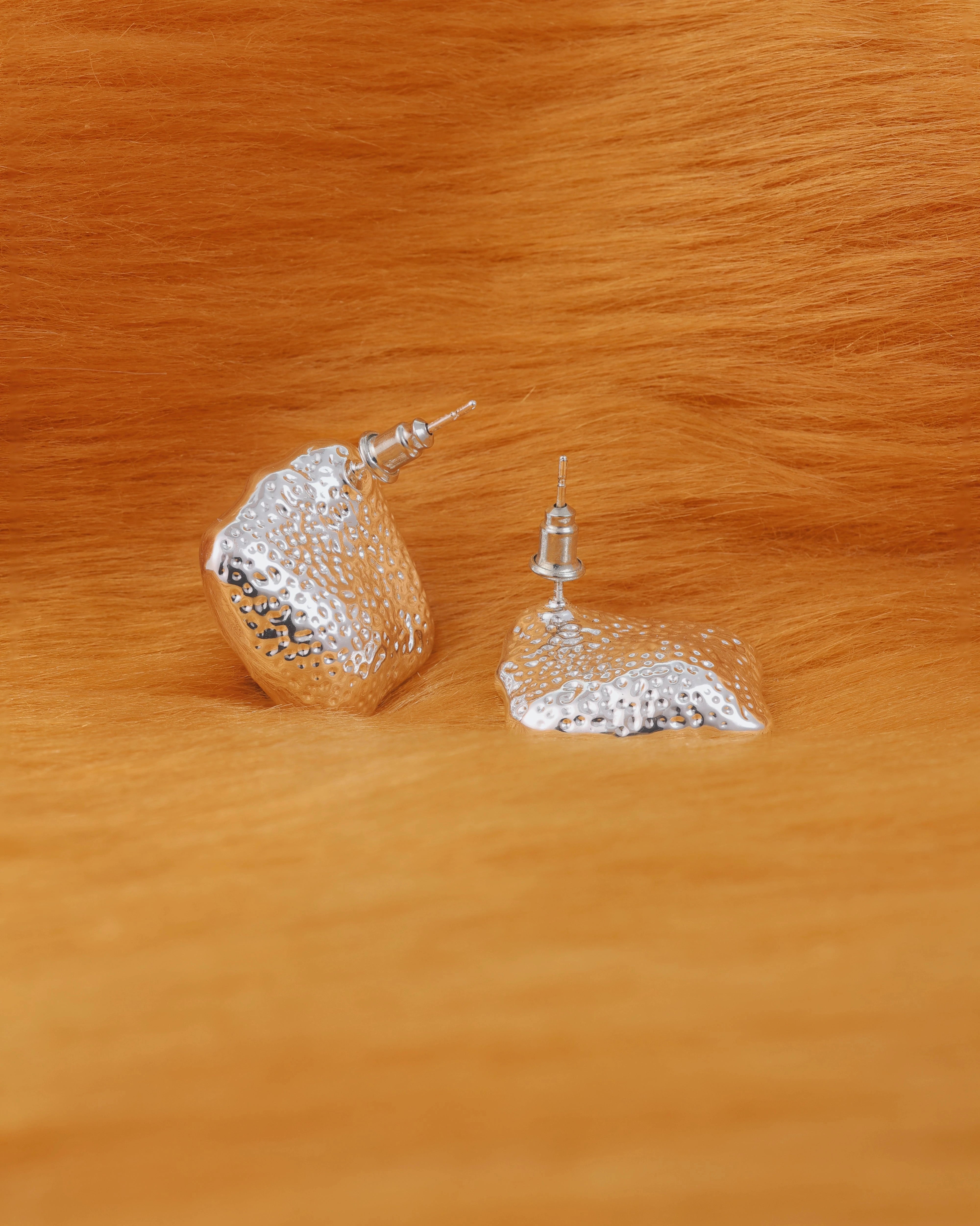 Silver Shell with Gold & Pearl Ear Studs