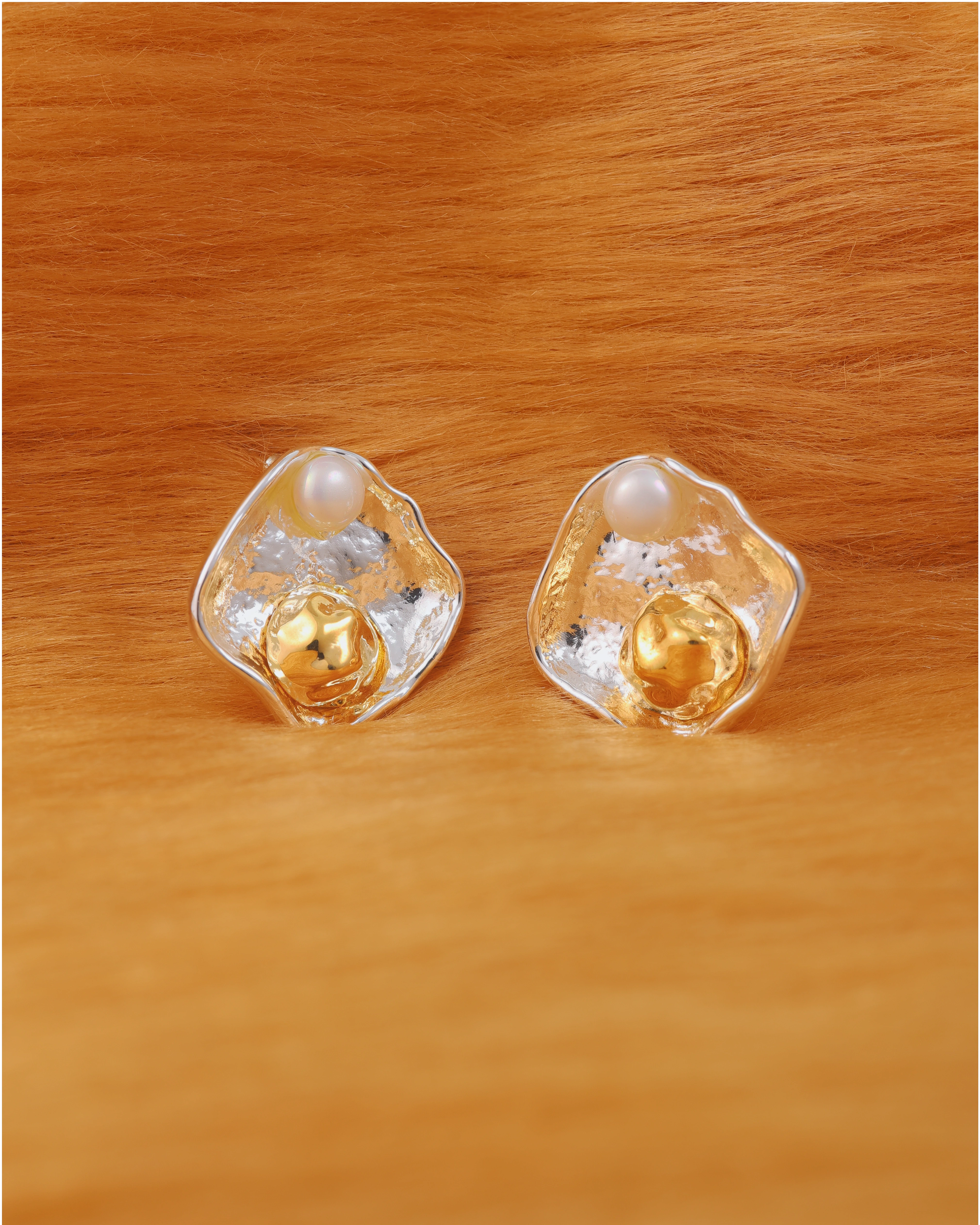 Silver Shell with Gold & Pearl Ear Studs