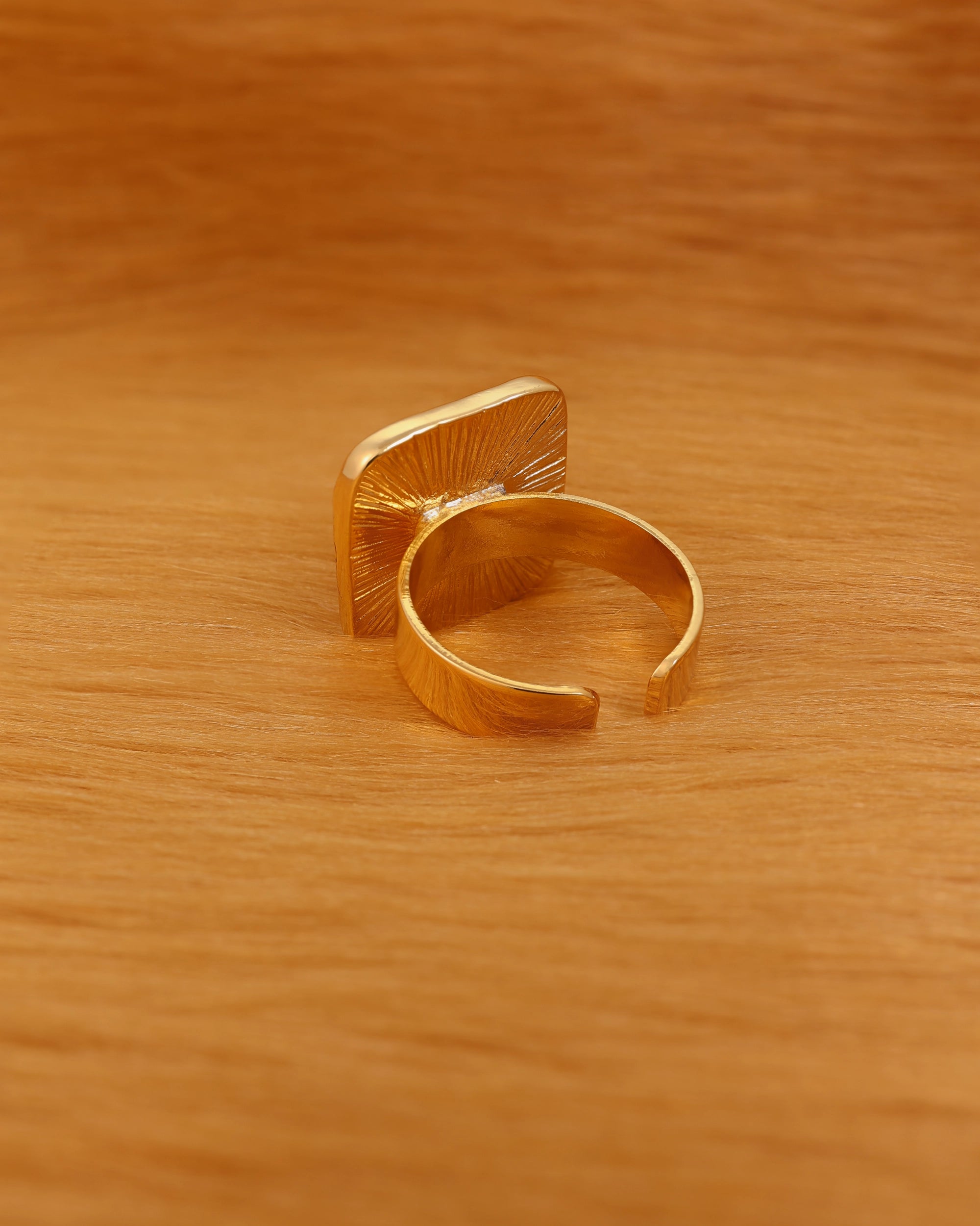 White Fern Pearl Adjustable Ring