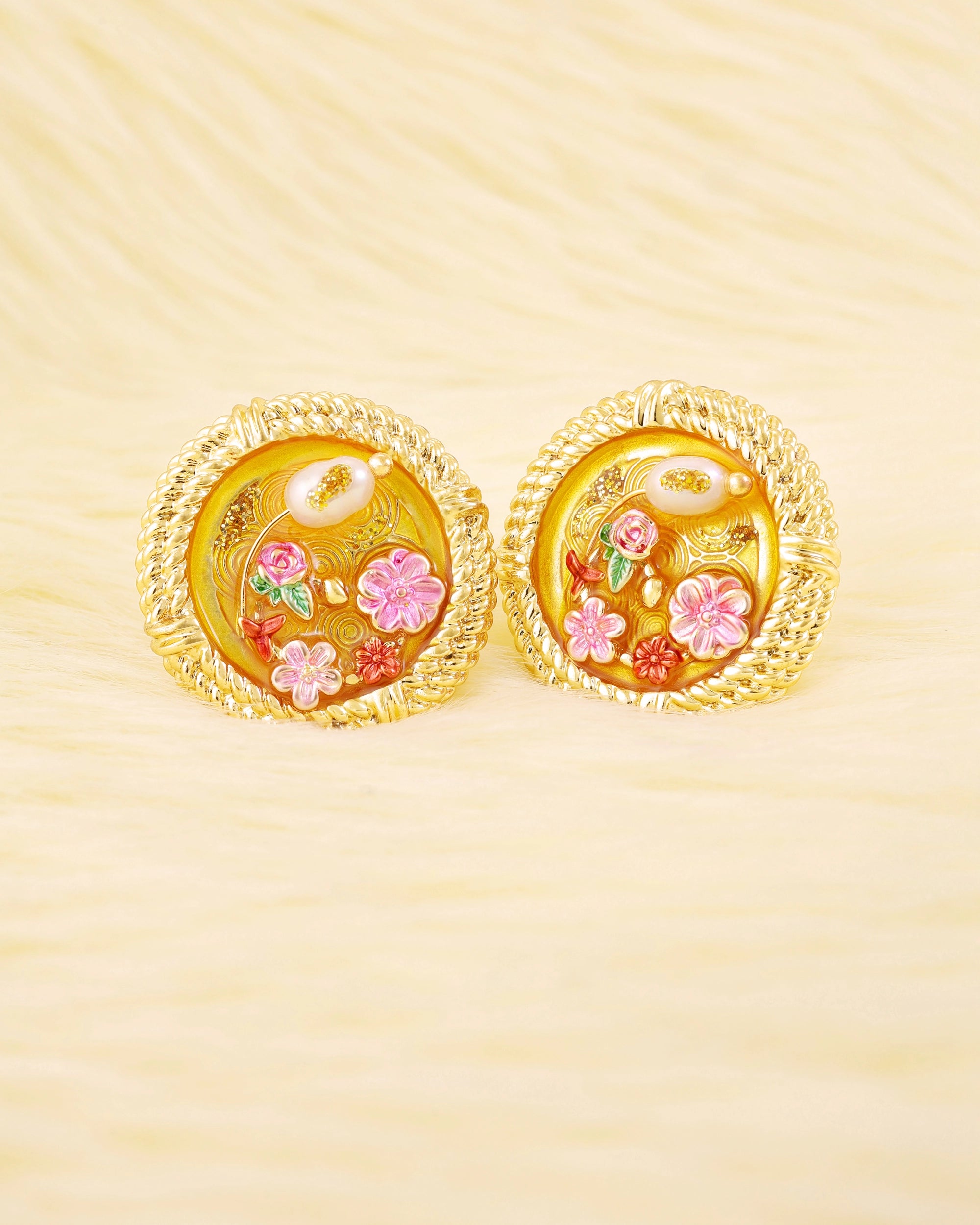 Canary Enamel Circle Pearl Stud