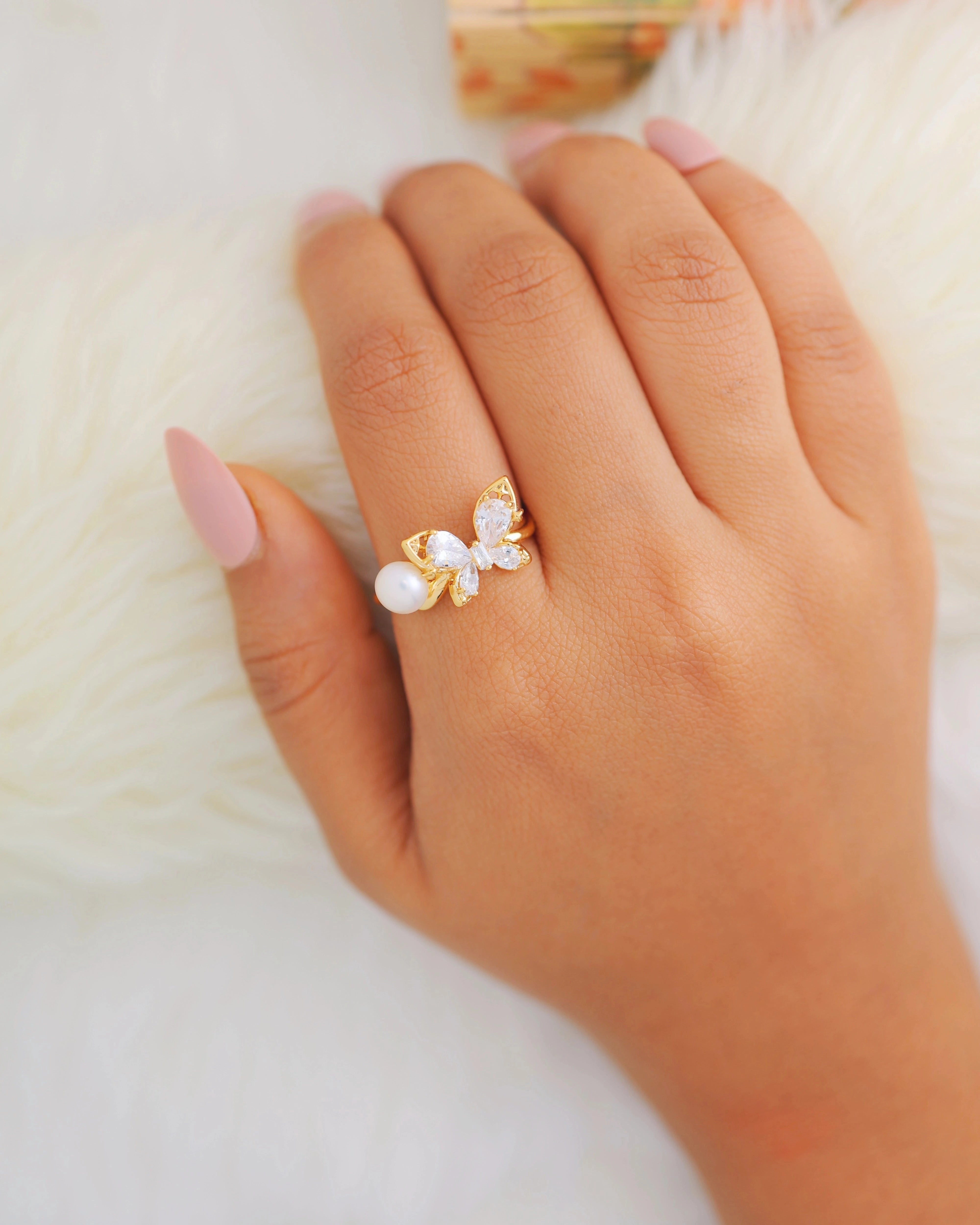 White AD Butterfly + Pearl