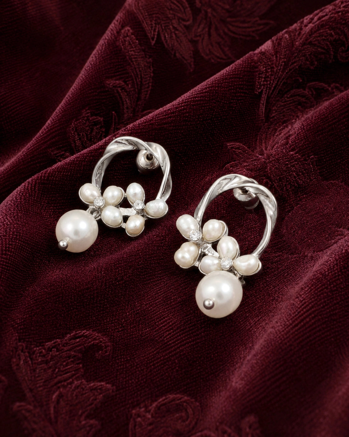 Mobius Pearl Dangle - Silver
