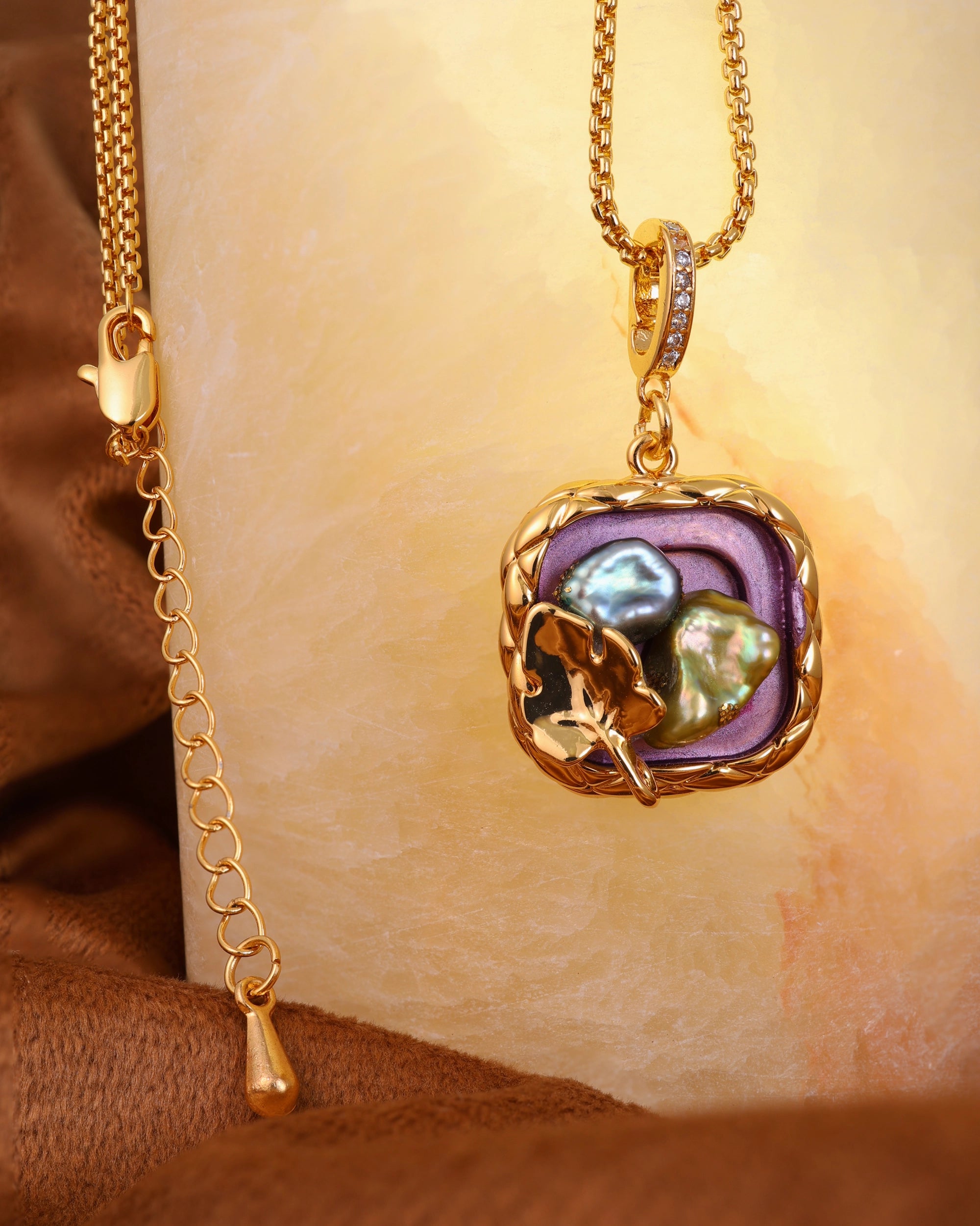 Colorful Pearl Pendant in Purple with Chain