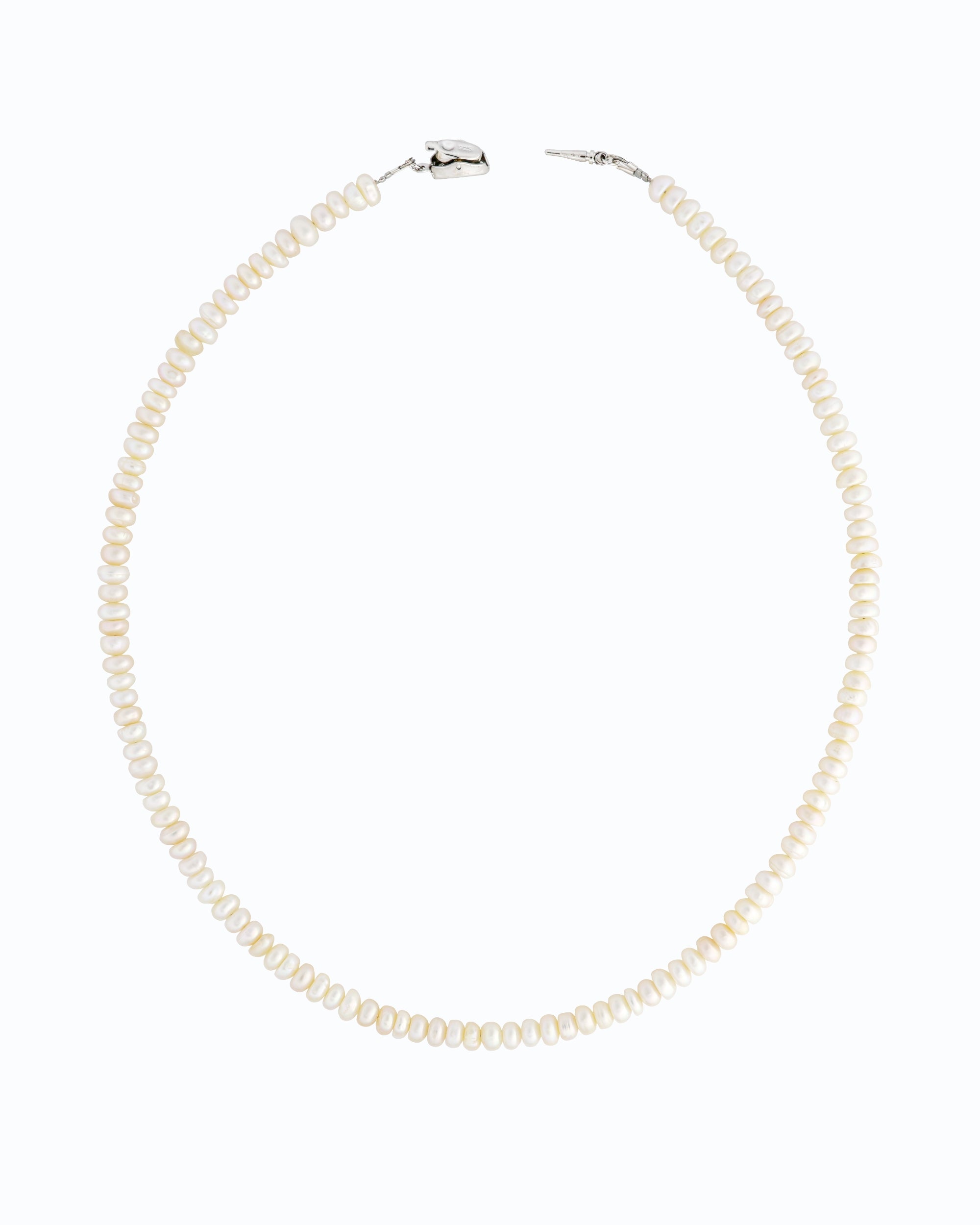Button Pearl Necklace (White)