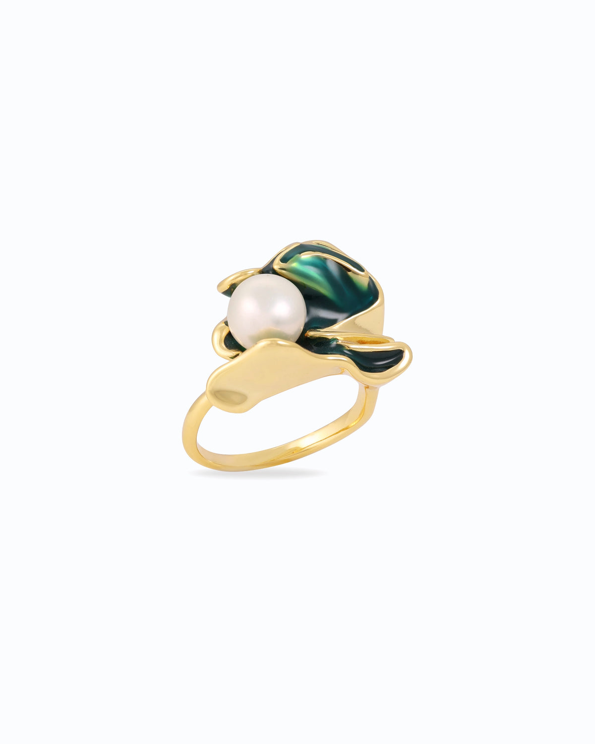 Verdant Embrace Pearl Ring