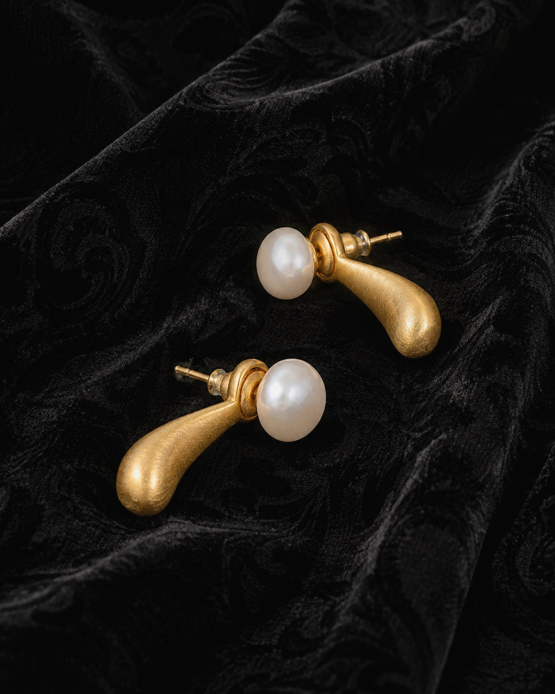 Pearl Drop Gold Ear Studs