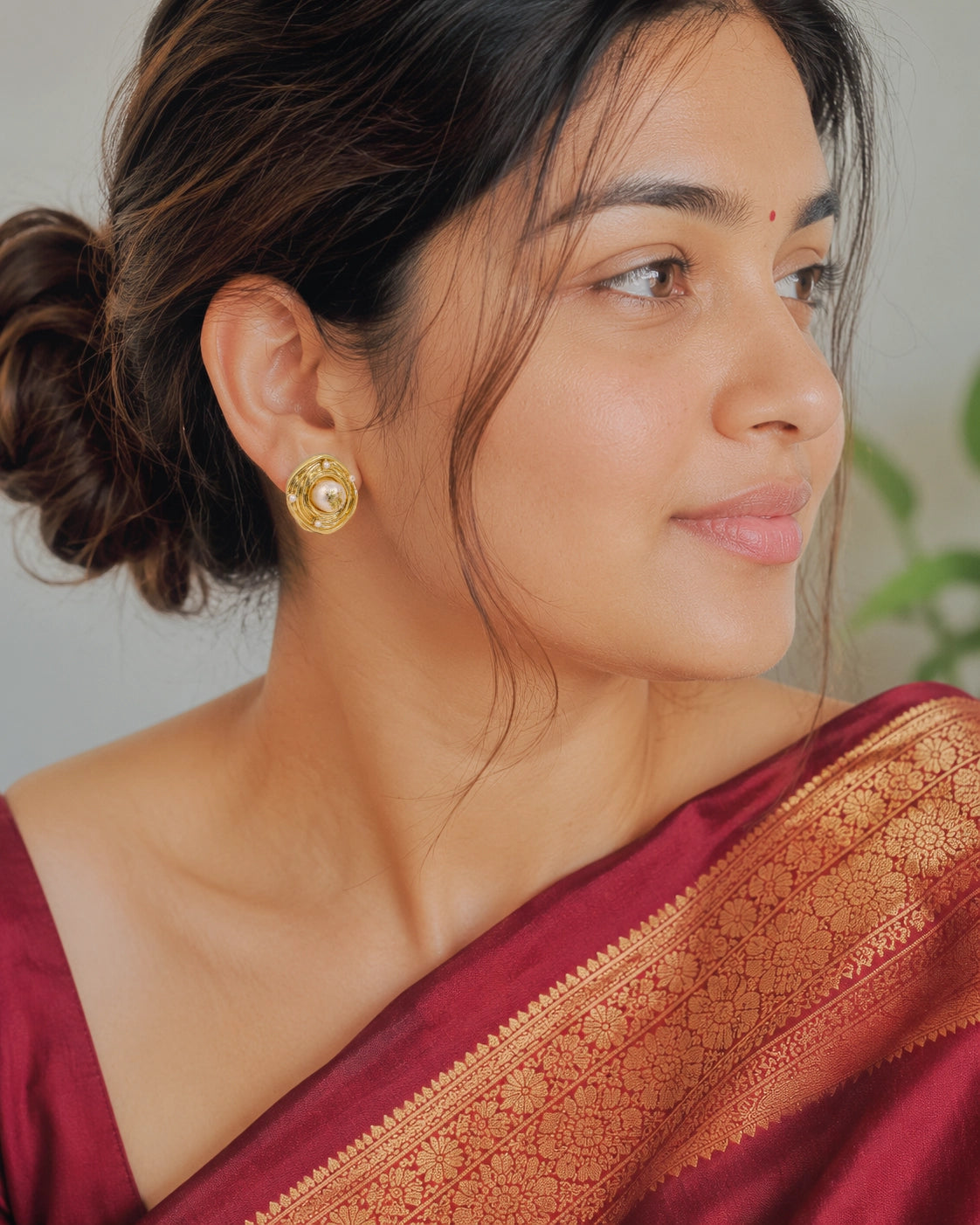 Planet Gold Pearl Ear Studs