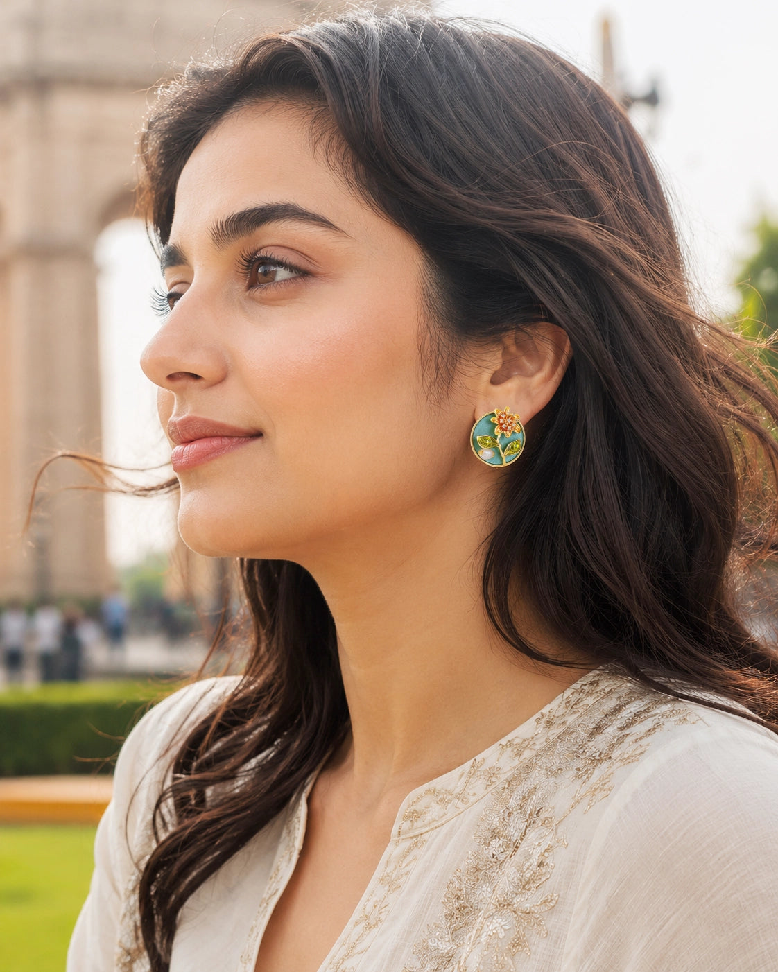 Golden Daybreak Pearl Ear Studs