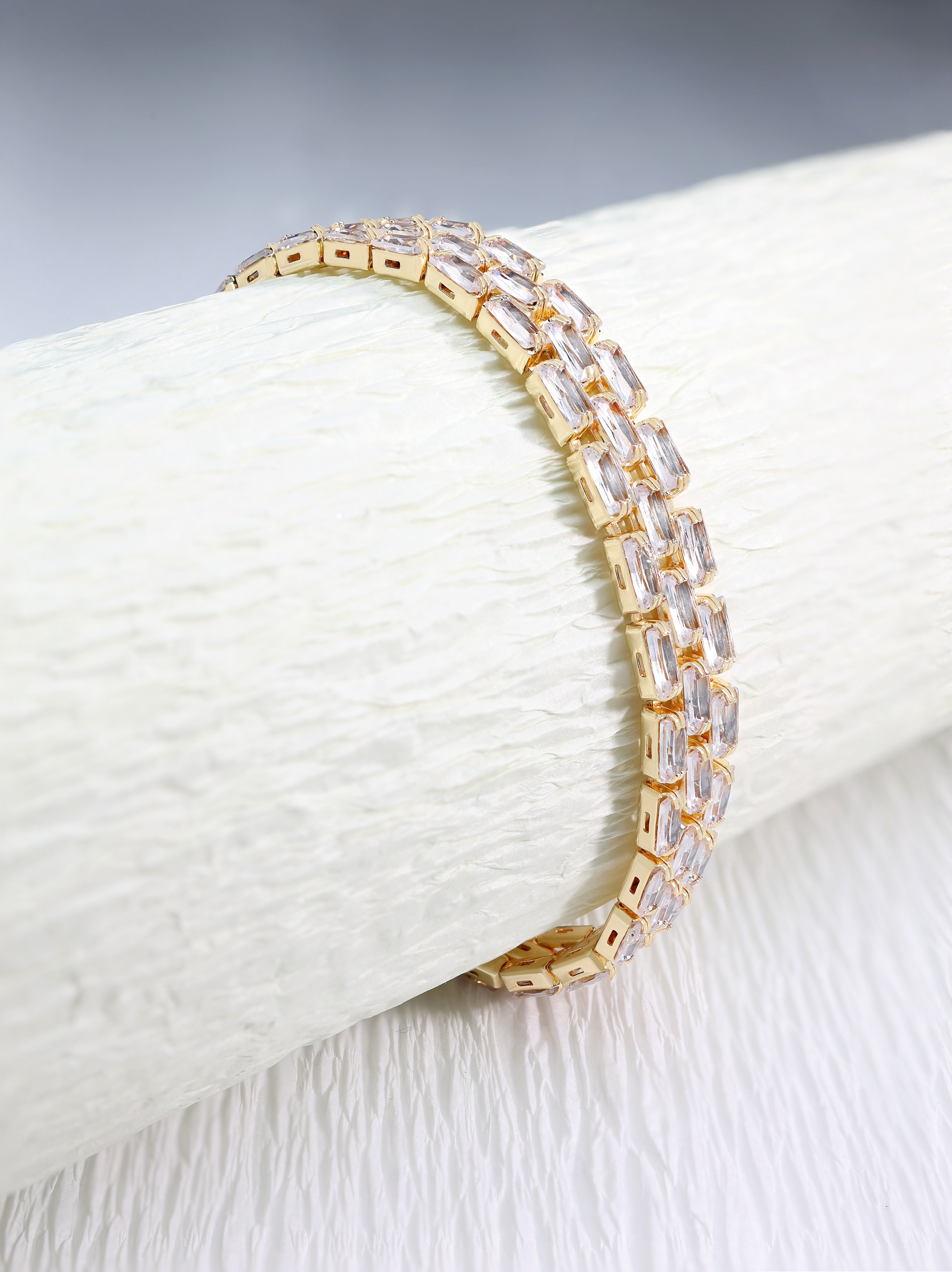Triple Line Gold