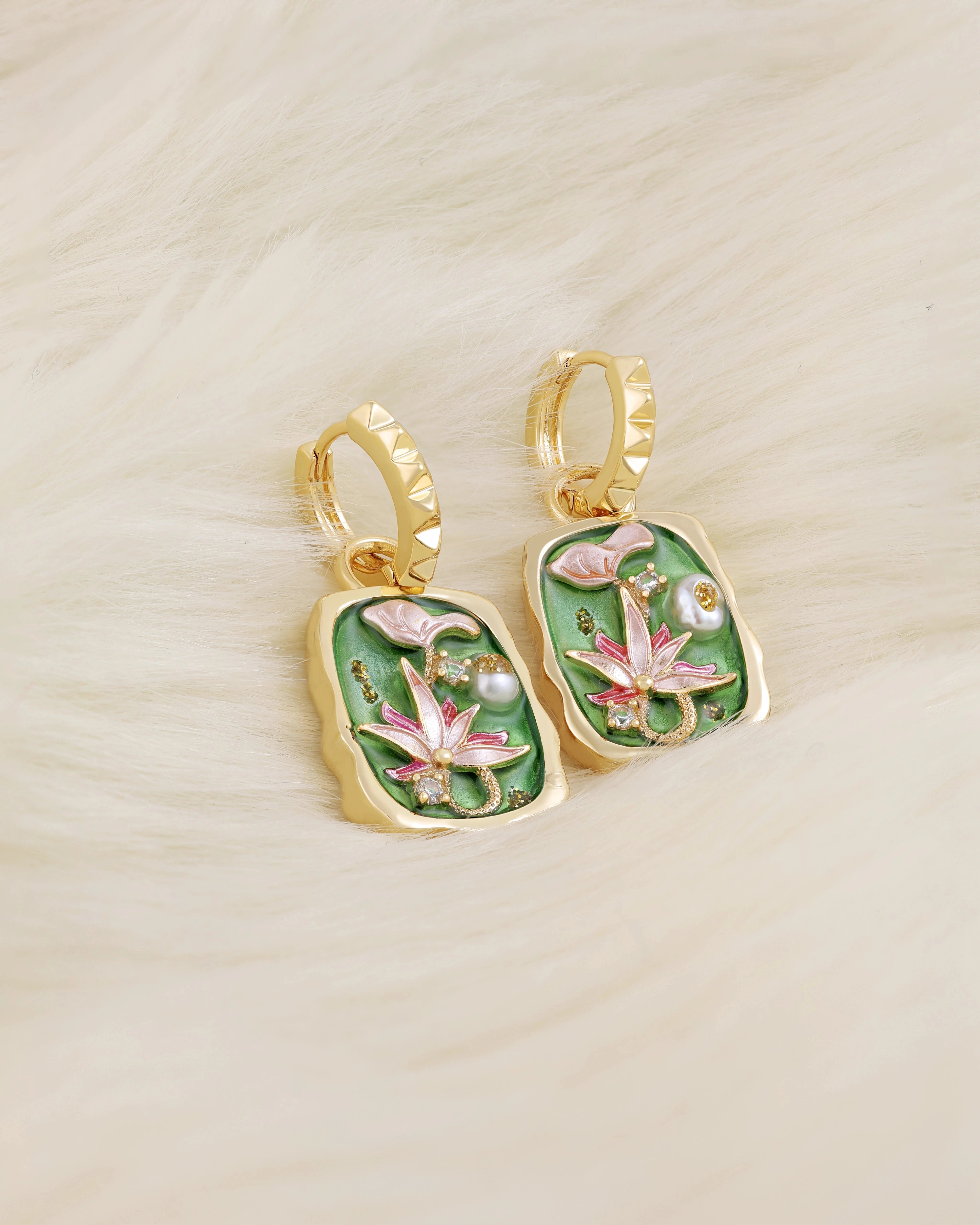 Renaissance Green Lotus