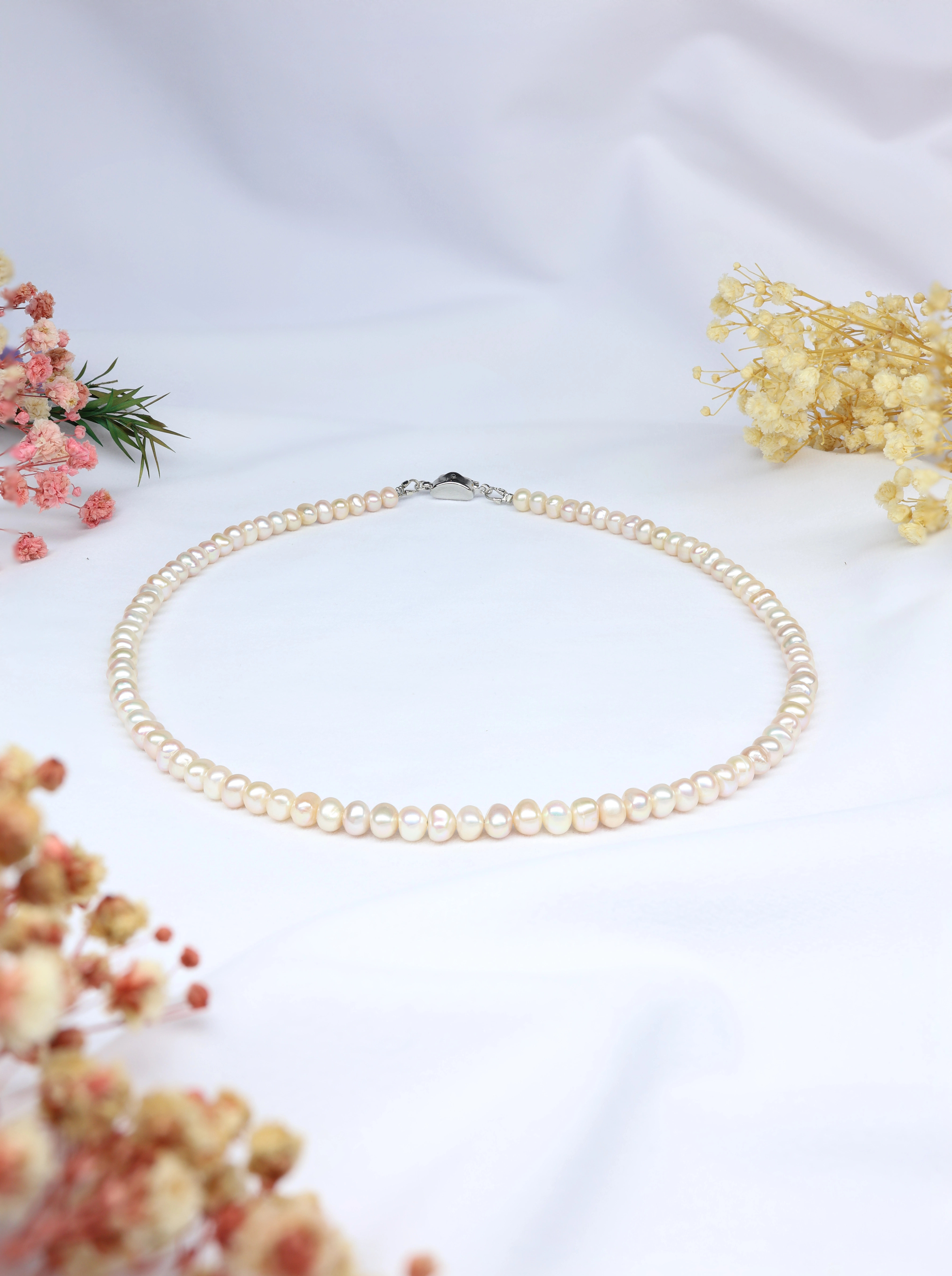 Button Pearl Necklace (Pearl Pink) | Flawnt Jewelry 