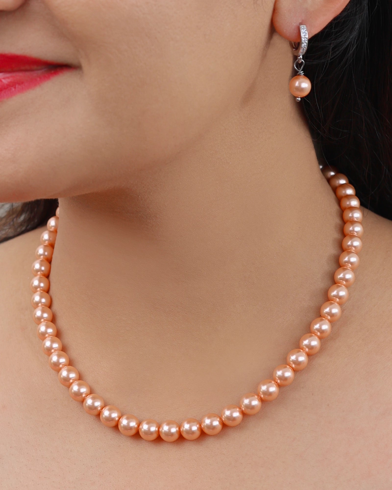 Elegant European Rose Peach Pearl Necklace
