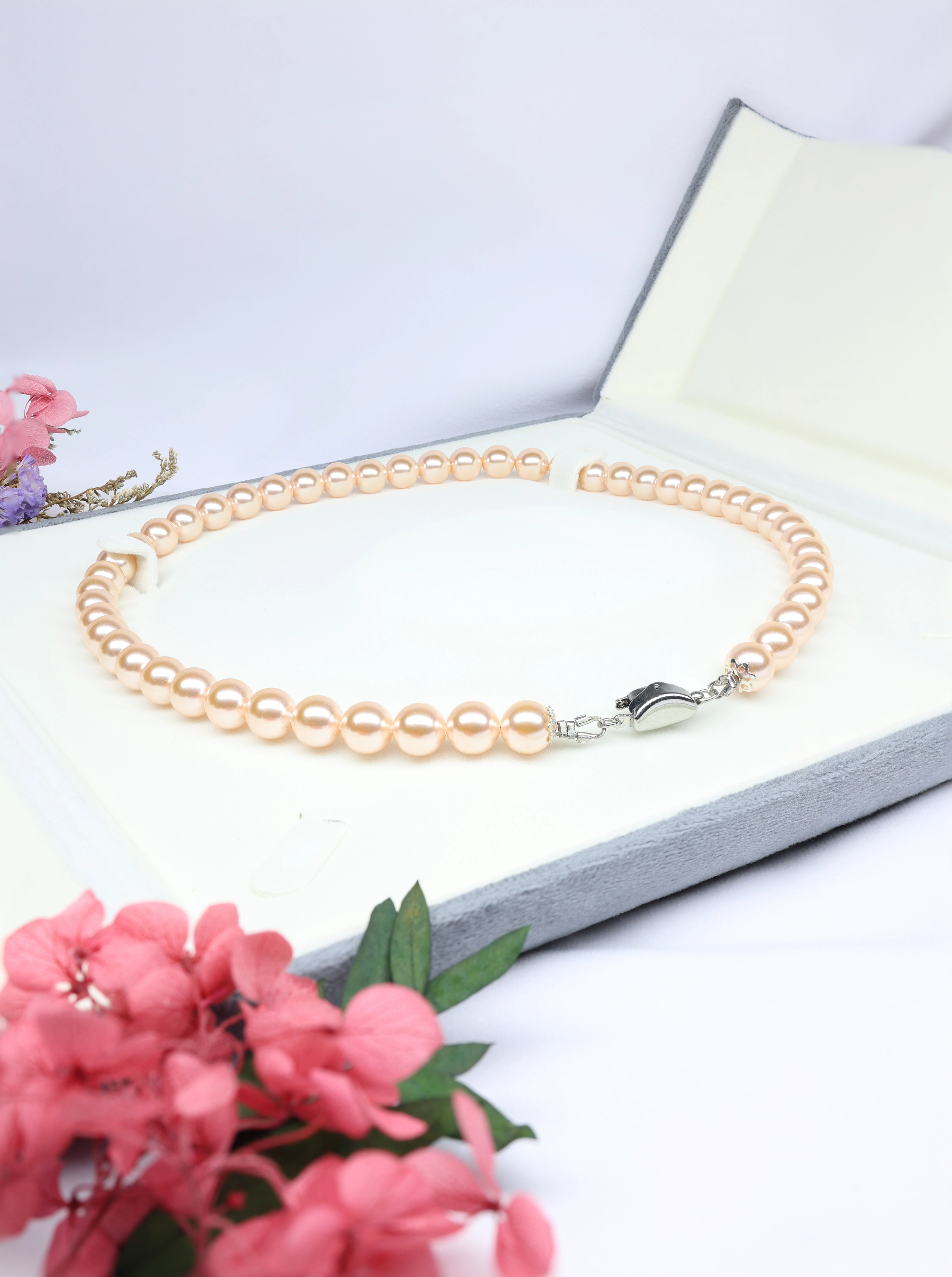 Elegant European Peach Pearl Necklace