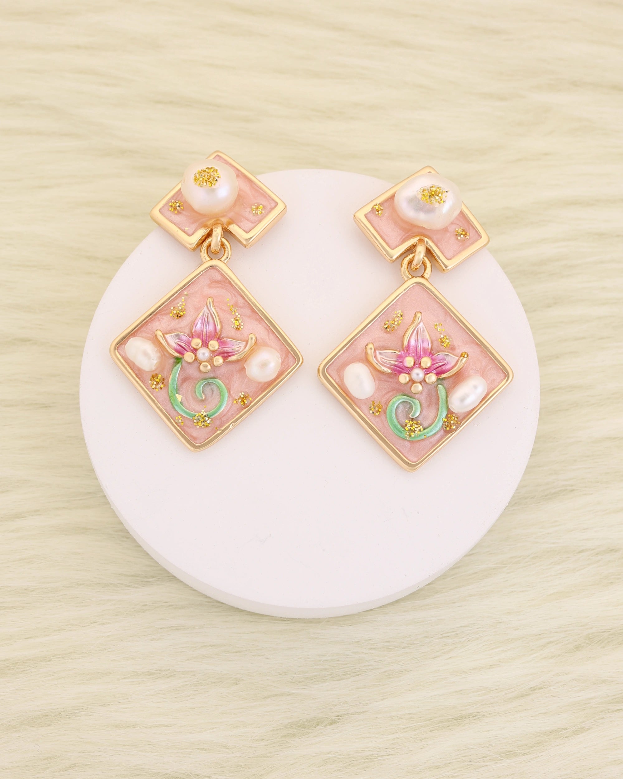 Pearl Diamond Dangle - Pink